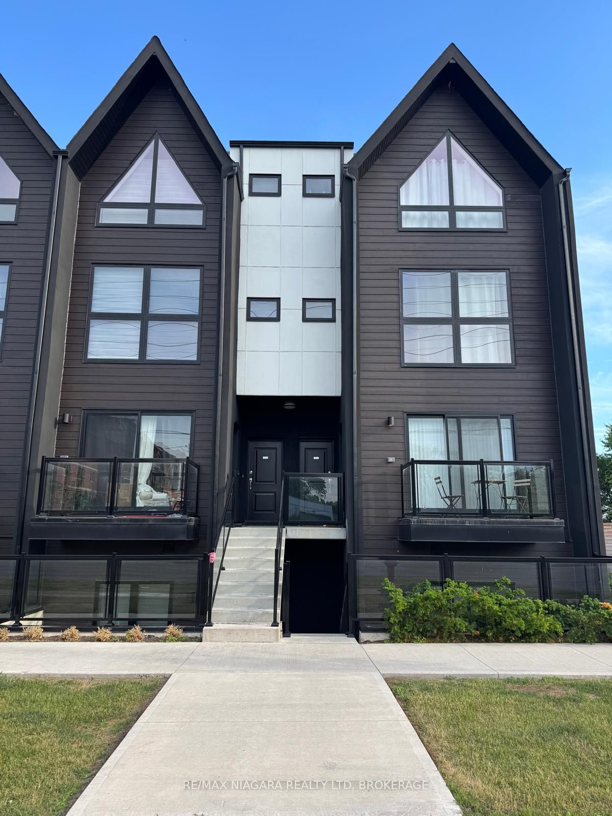 7277 Wilson Crescent 206, Niagara Falls, ON L2G 7G5