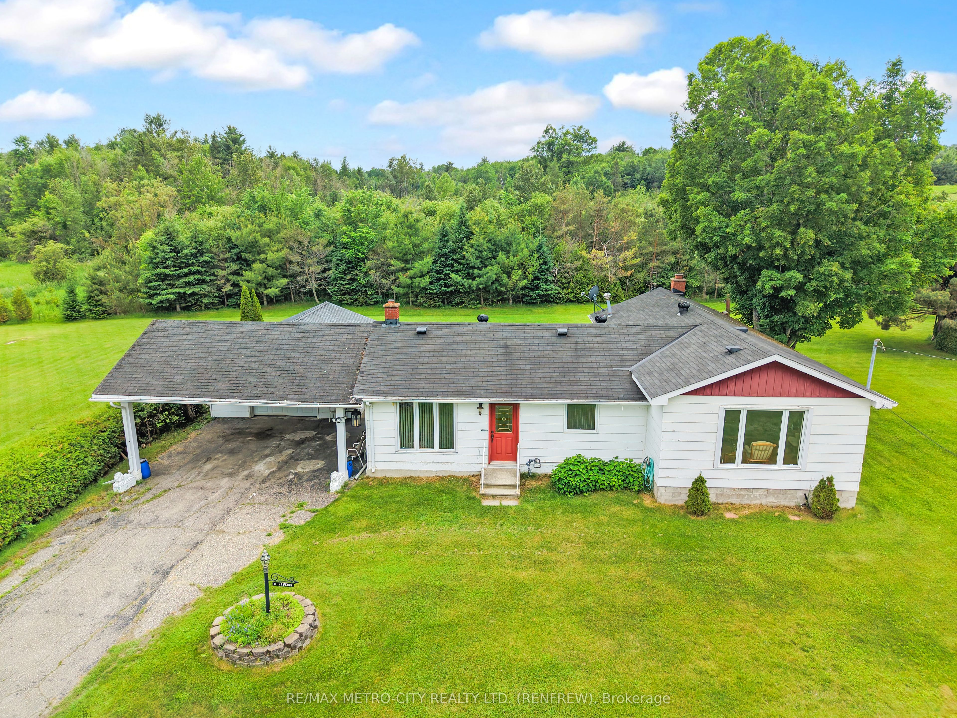 1247 Haley Road, Whitewater Region, ON K0J 1Y0 photo 4