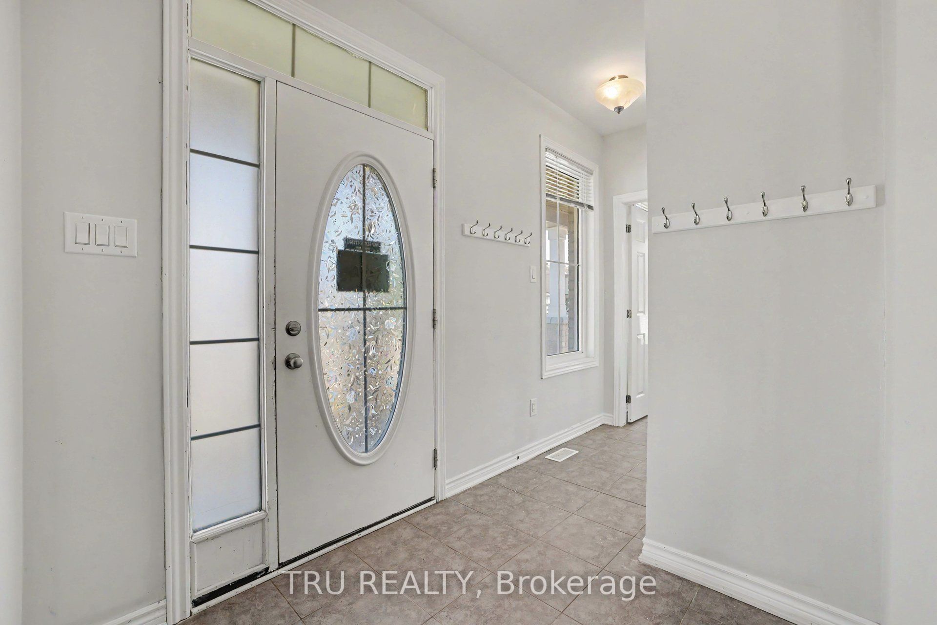 425 Aphelion Crescent, Barrhaven, ON K2J 6N6 photo 4
