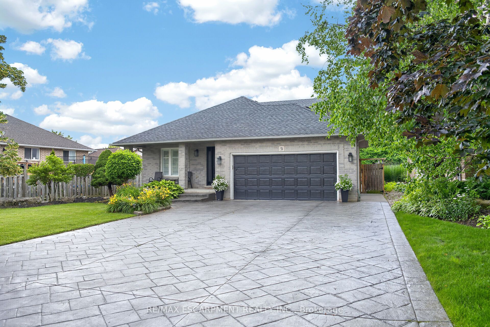 51 Cabriolet Crescent, Hamilton, ON L9K 1K5 photo 4