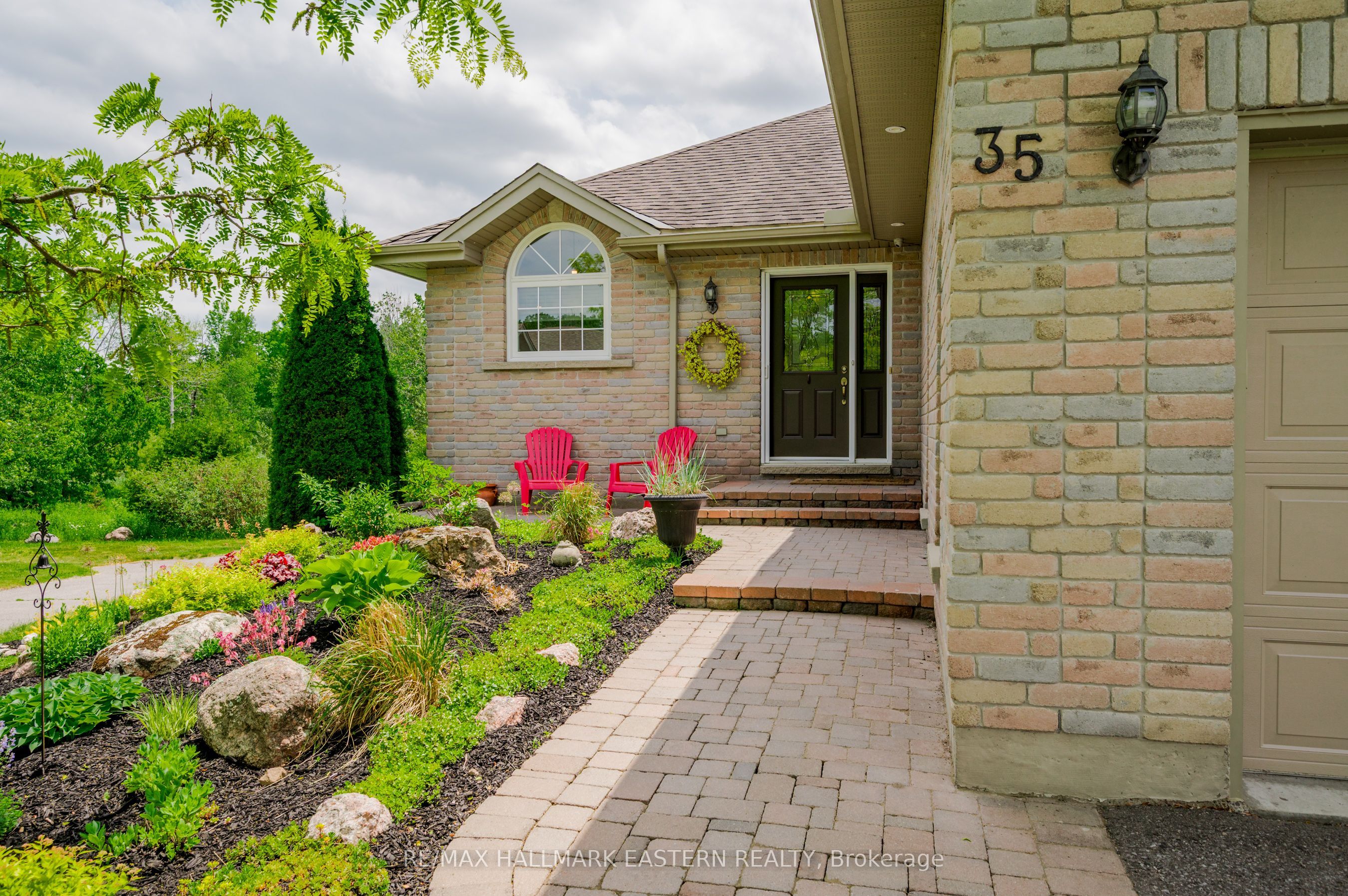 301 Carnegie Avenue 35, Peterborough, ON K9L 0B3 photo 2