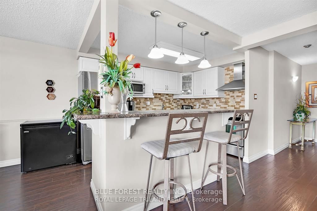 363 Colborne Street 1006, London East, ON N6B 3N3 photo 4