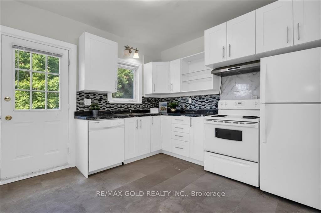 746 King Street W, Hamilton, ON L8S 1J8 photo 5