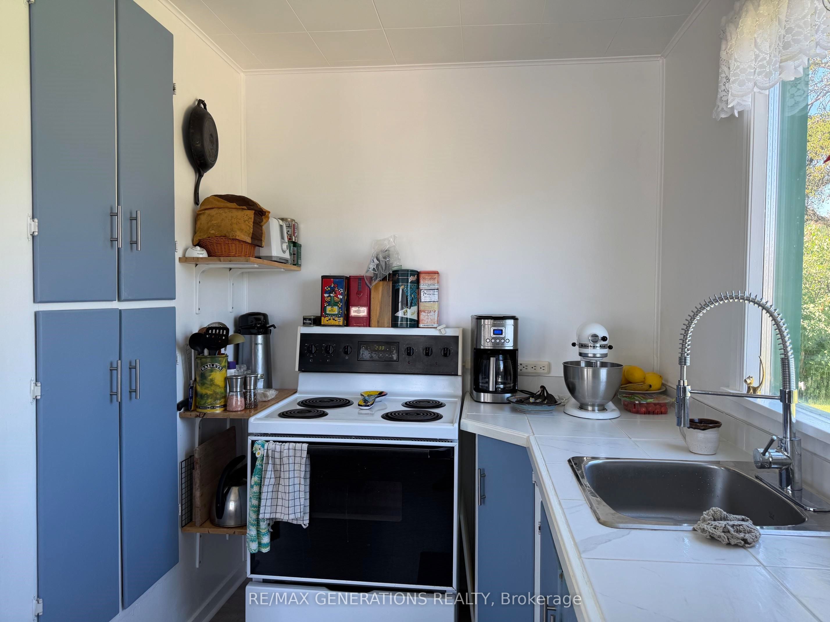 39 Laurier Avenue, Terrace Bay, ON P0T 2W0 photo 4