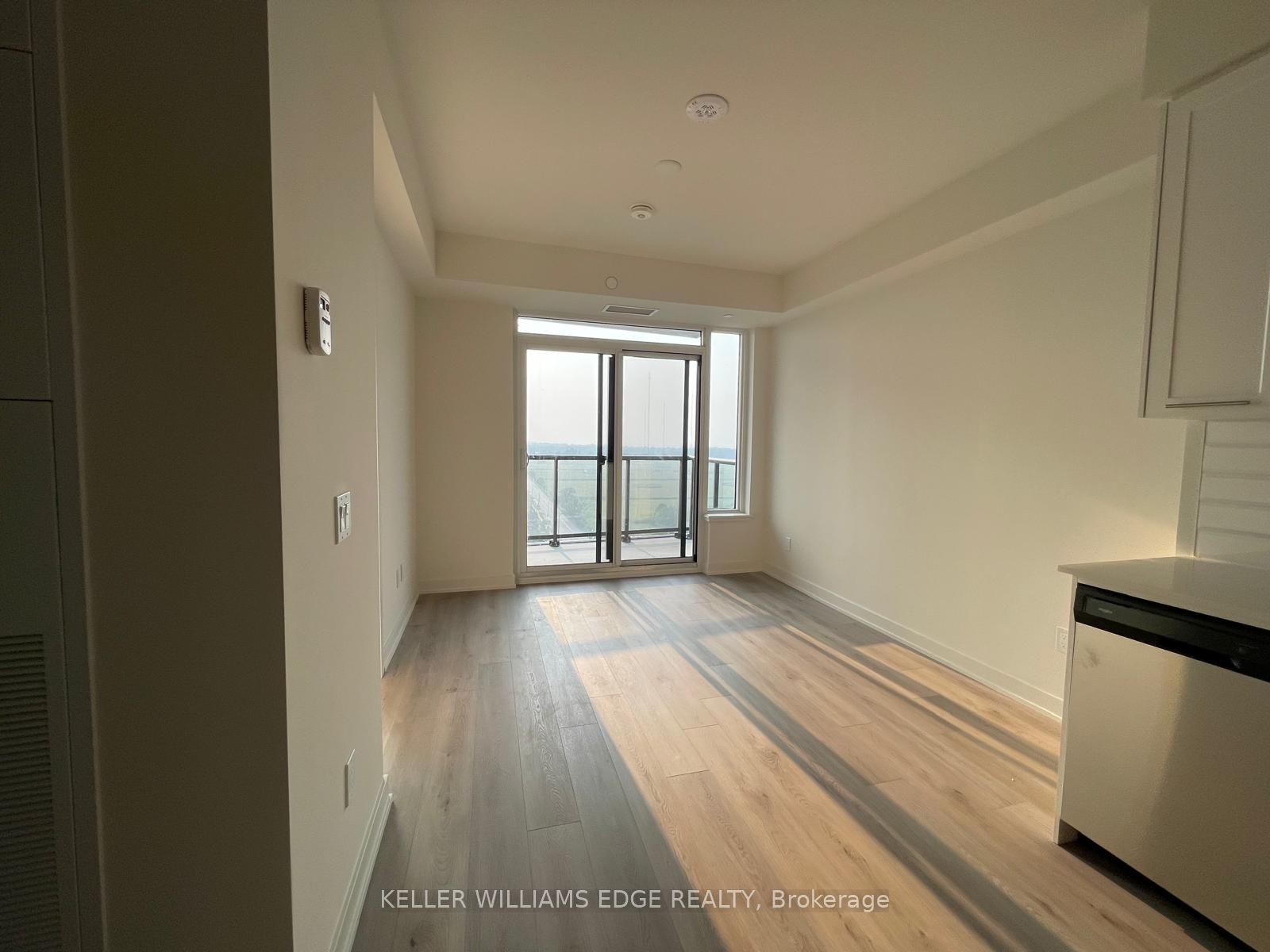 385 Winston Road 1603, Grimsby, ON L3M 4E8 photo 3