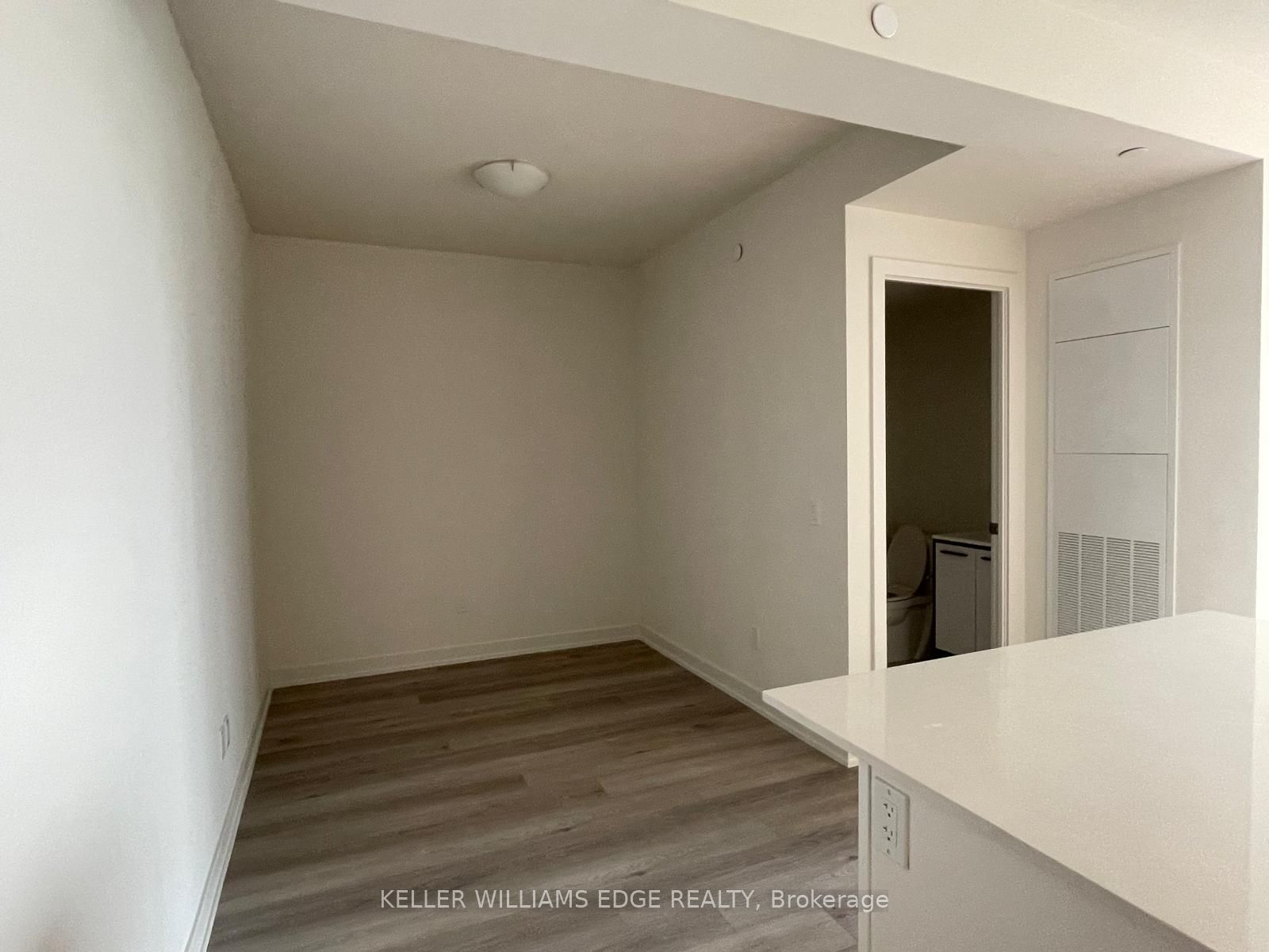 385 Winston Road 1603, Grimsby, ON L3M 4E8 photo 4