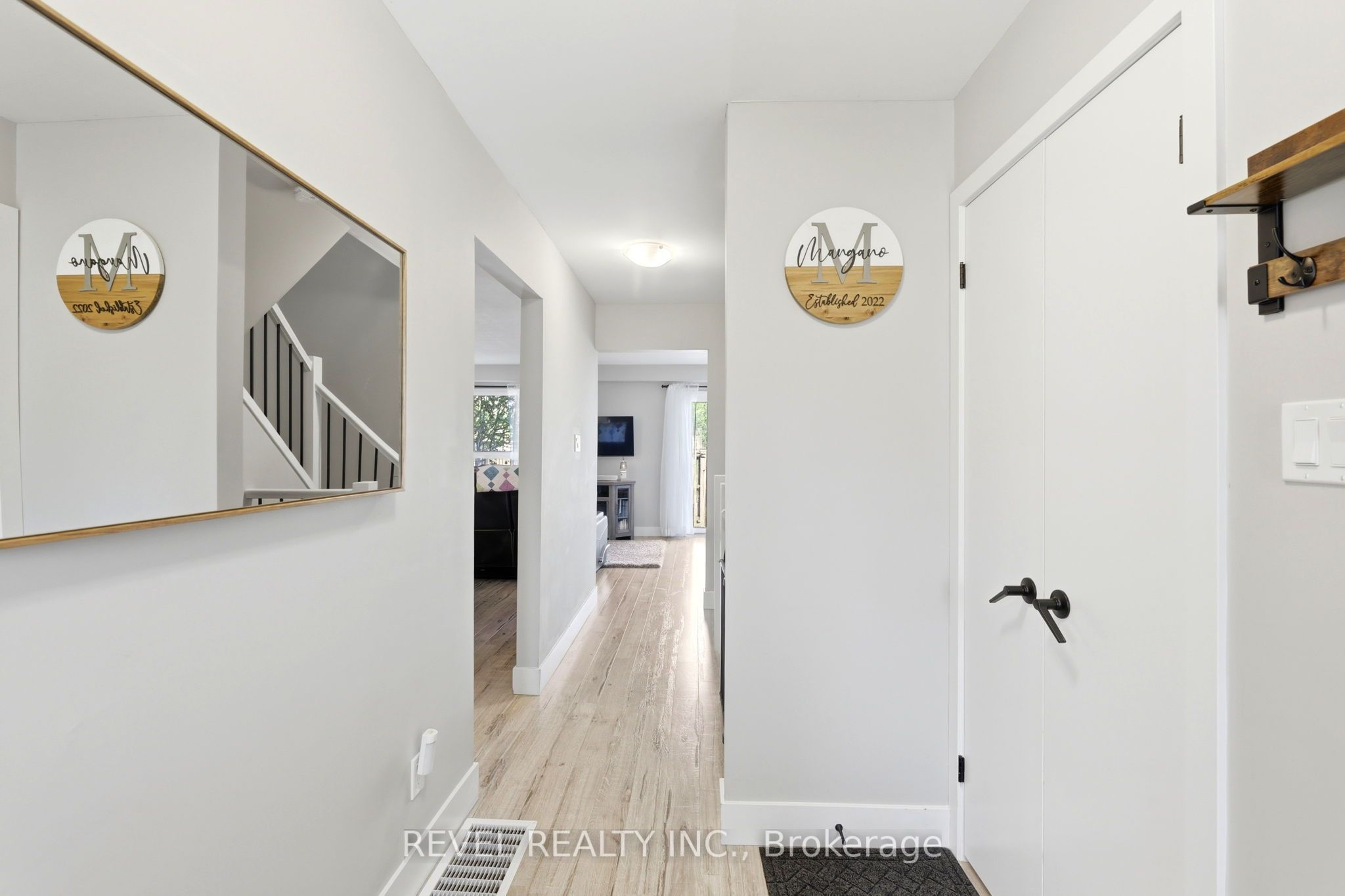 669 Osgoode Drive 2, London South, ON N6E 2C7 photo 4