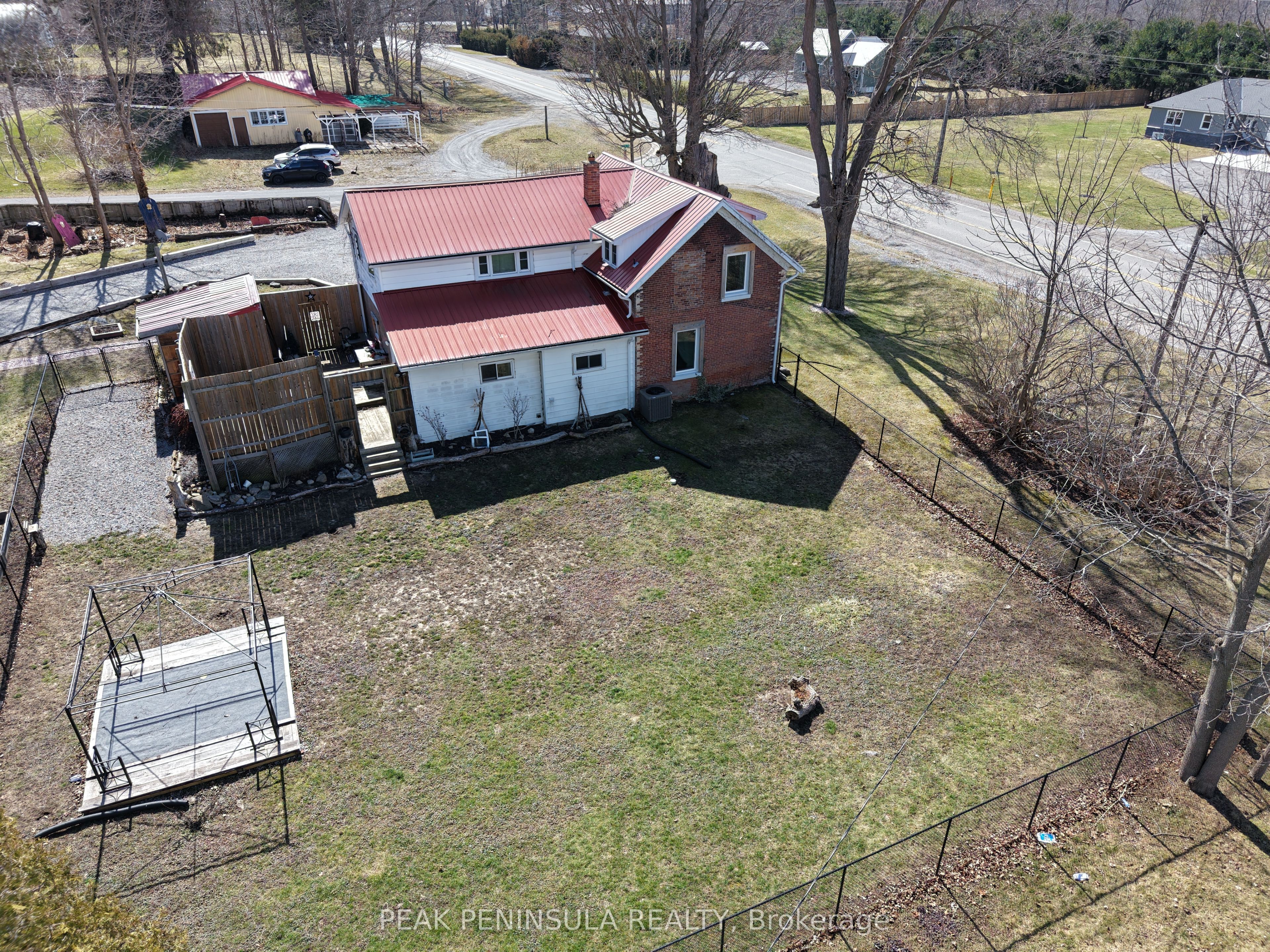 2 Milne Street, Norfolk, ON N0E 1X0 photo 4