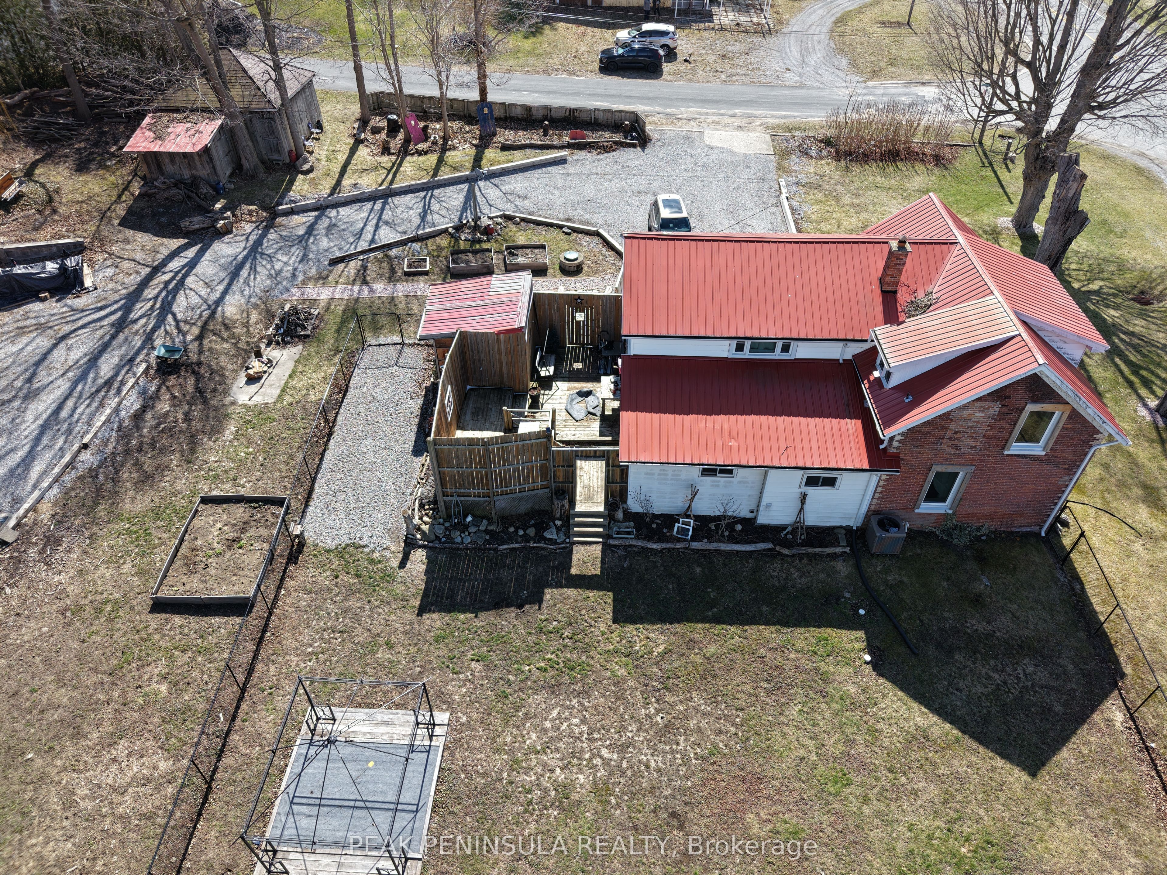 2 Milne Street, Norfolk, ON N0E 1X0 photo 5