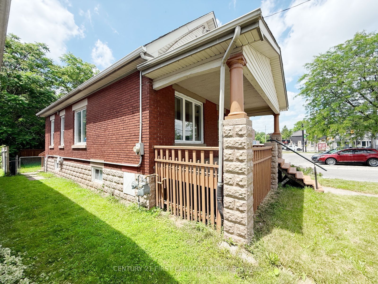 827 Quebec Street, London East, ON N5Y 1X3 photo 5