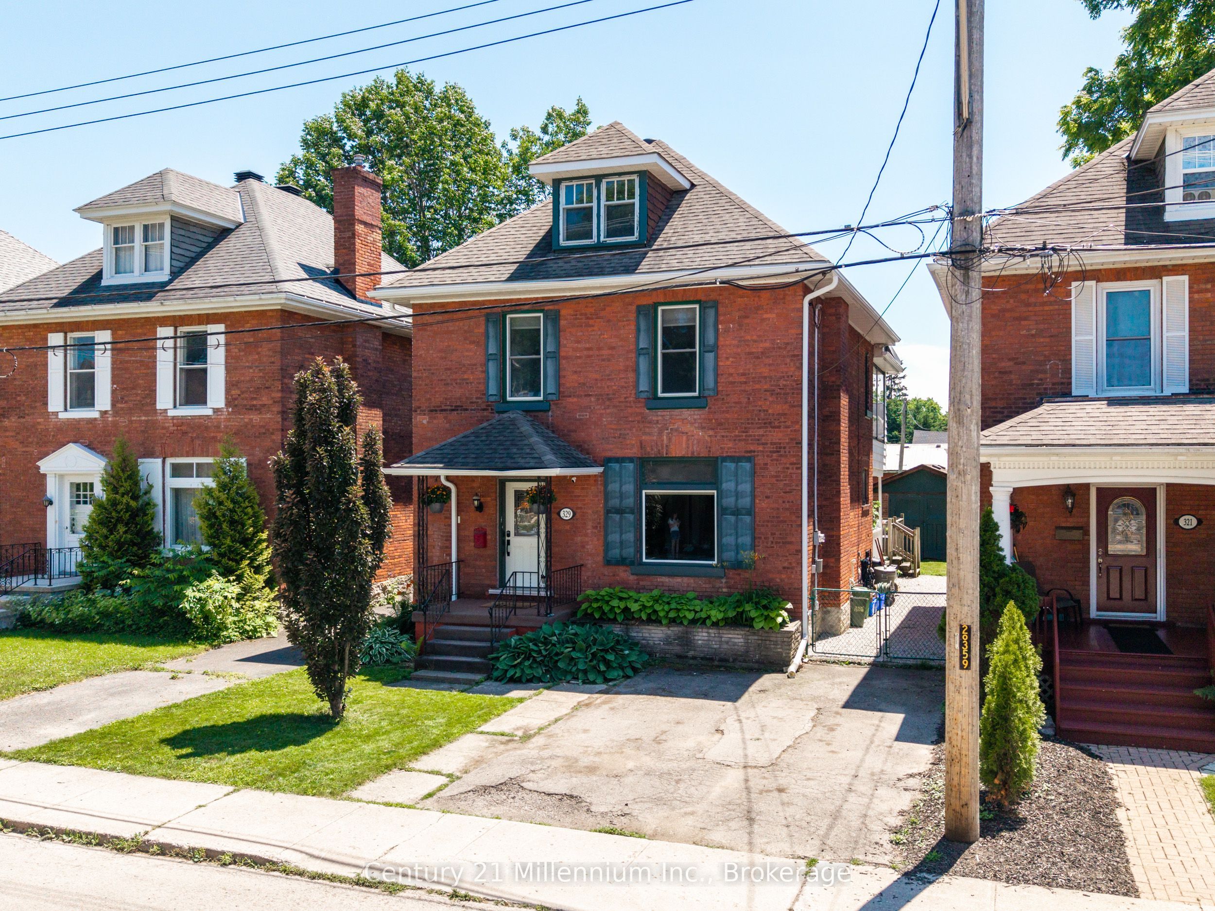 329 7th Street E, Owen Sound, ON N4K 1J1 photo 2