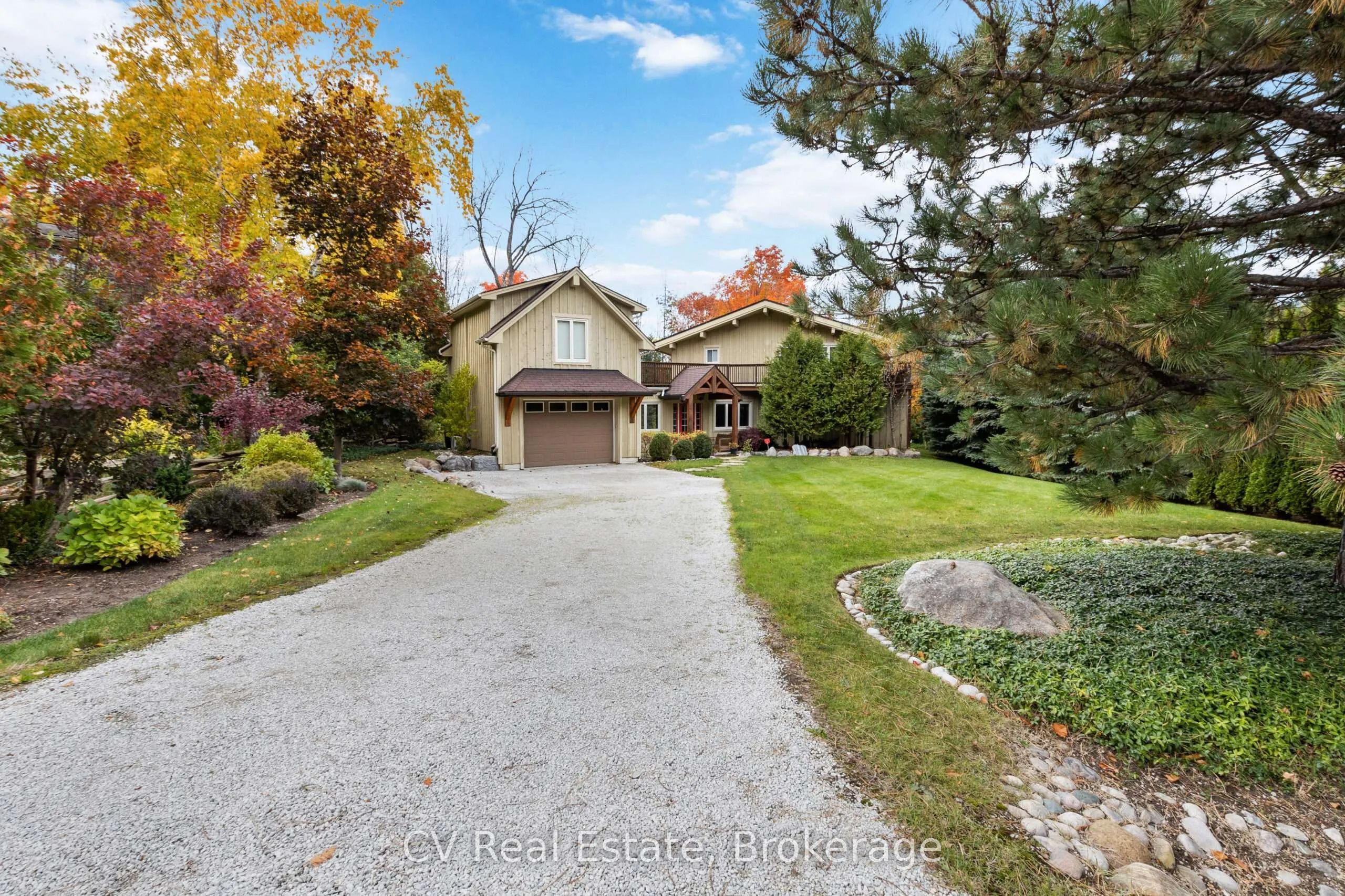 156 Chamonix Crescent, Blue Mountains, ON L9Y 0S7 photo 3