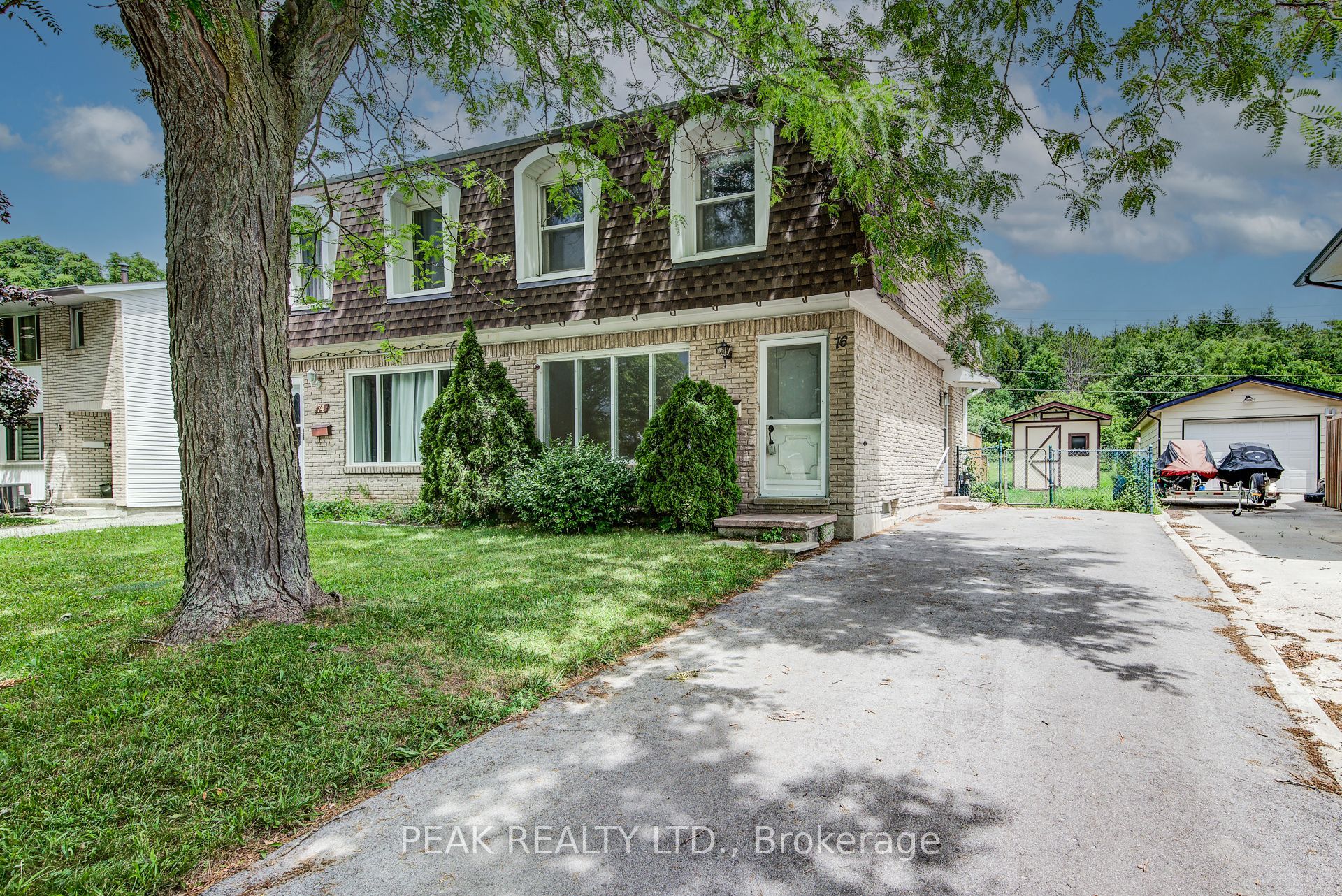 76 Pepperwood Crescent, Kitchener, ON N2A 2R3 photo 2