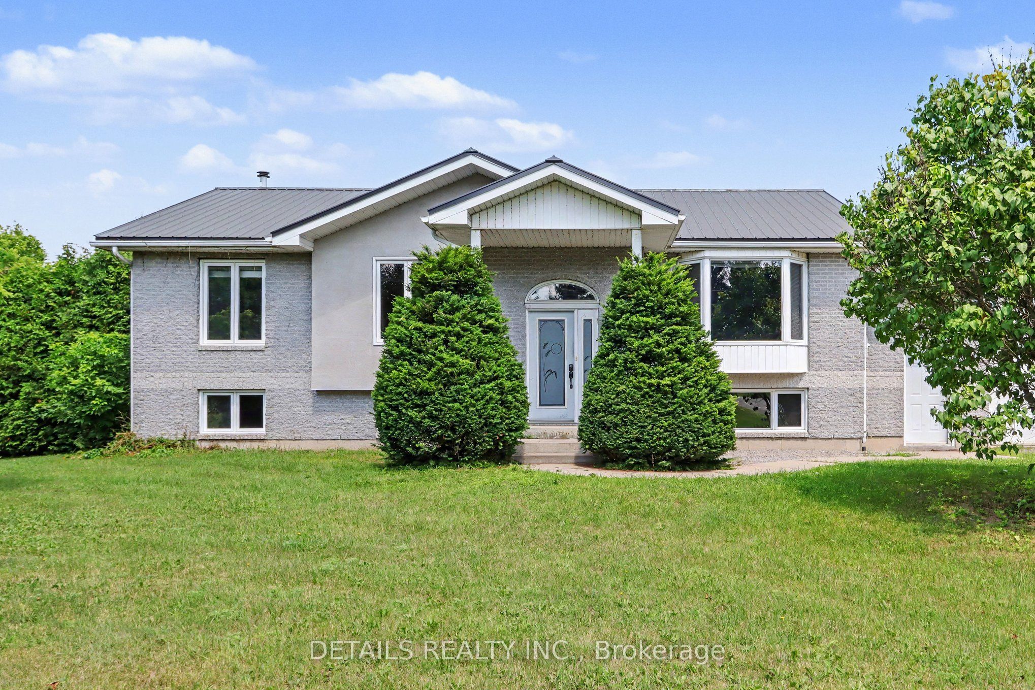 559 Main Street, North Grenville, ON K0G 1S0 photo 2
