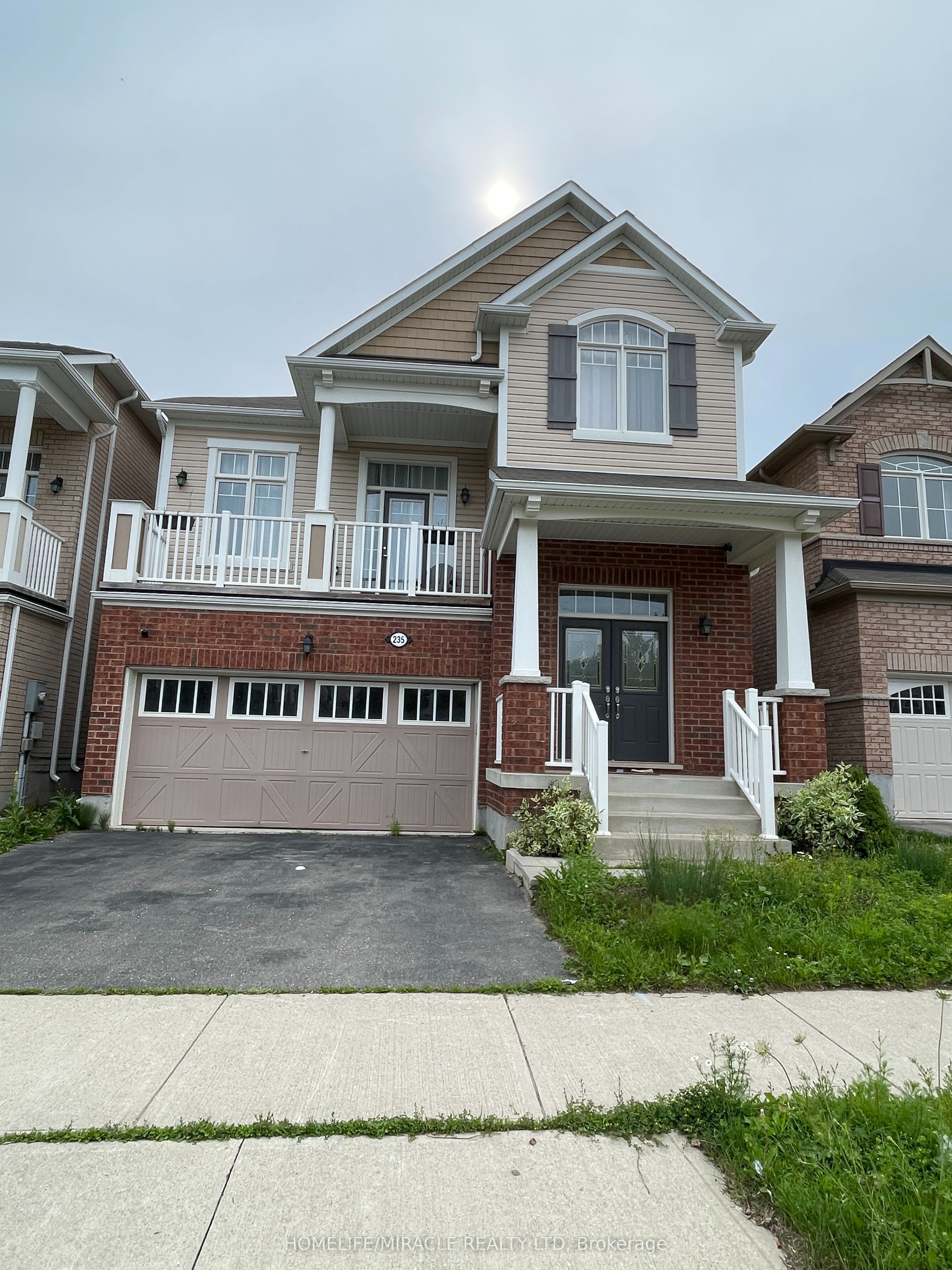 235 Apple Hill Crescent, Kitchener, ON N2R 0E5