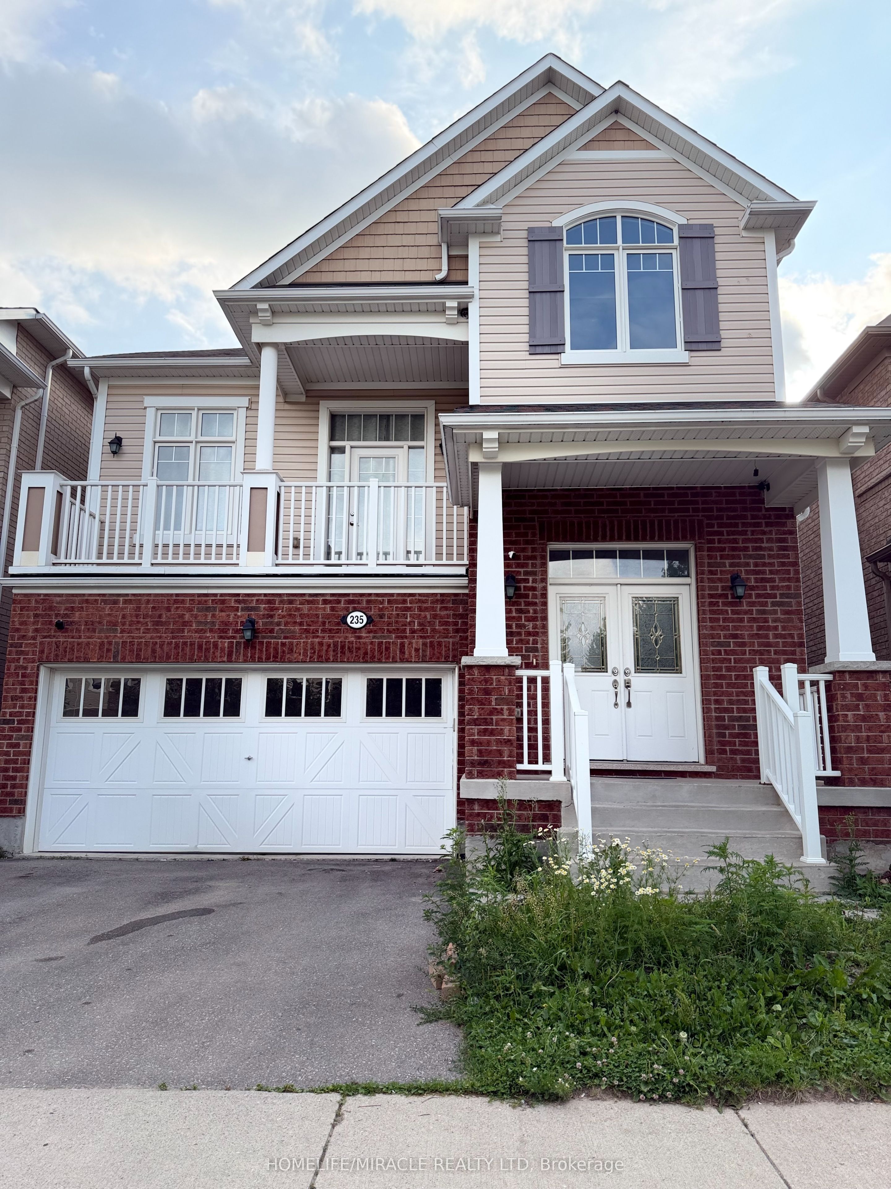 235 Apple Hill Crescent, Kitchener, ON N2R 0E5 photo 2