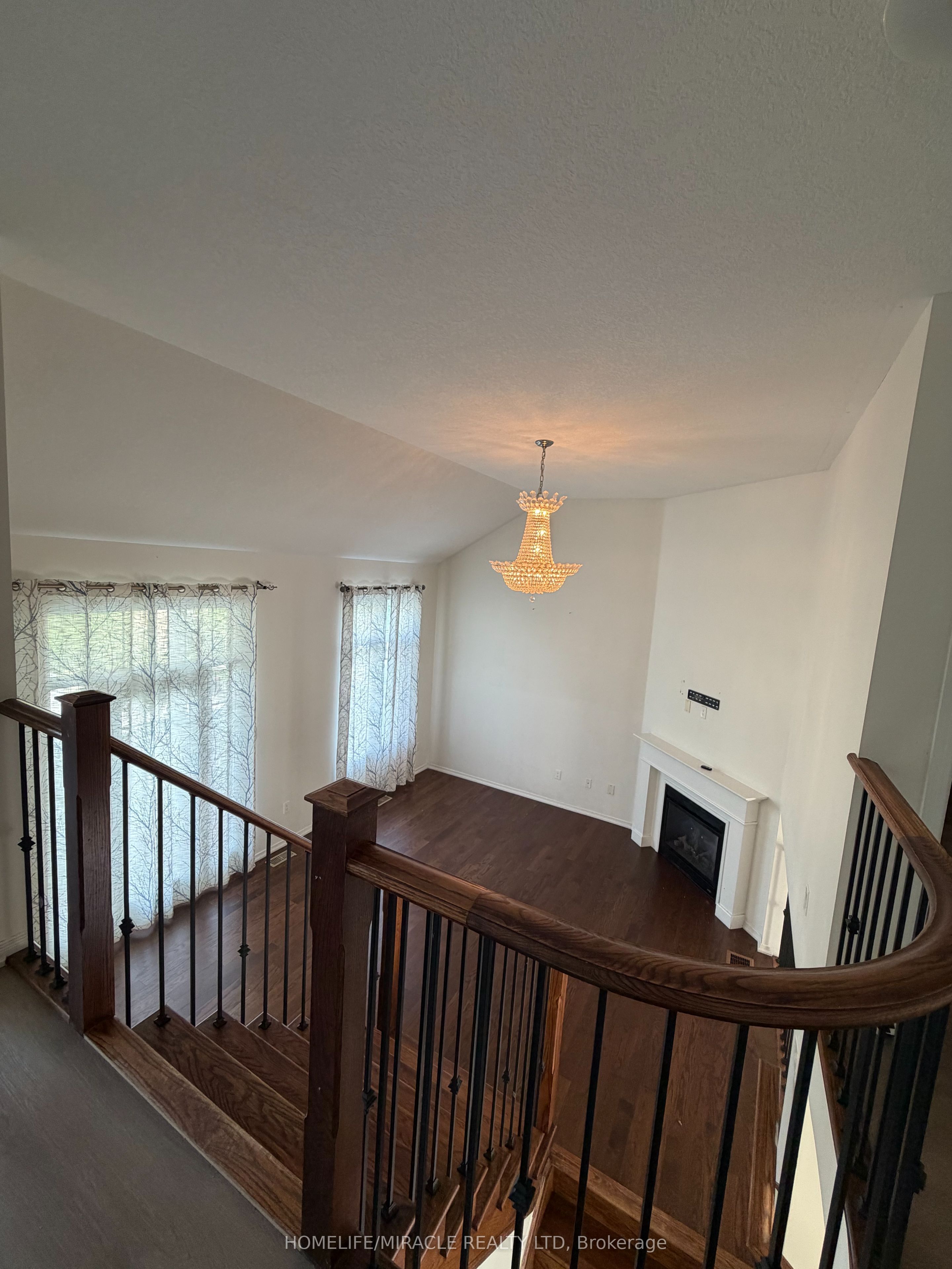 235 Apple Hill Crescent, Kitchener, ON N2R 0E5 photo 5