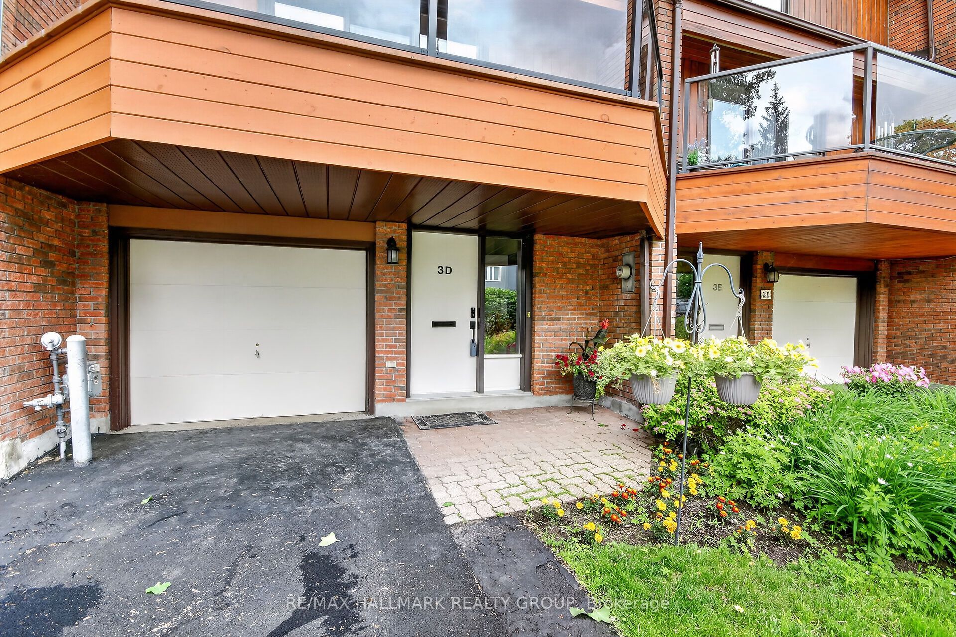 3 Birchdale Avenue D, Crystal Bay - Rocky Point - Bayshore, ON K2H 5A1 photo 2