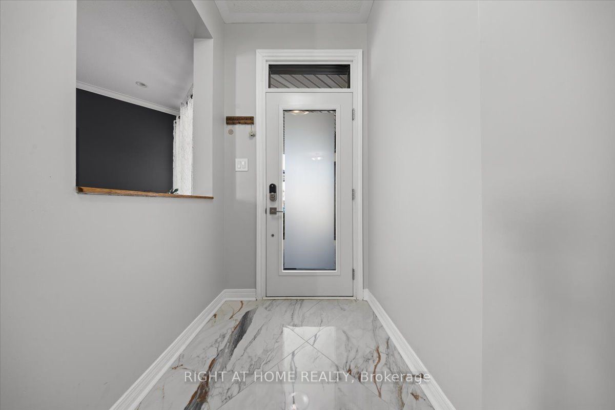 850 Feather Moss Way, Blossom Park - Airport and Area, ON K1V 1X2 photo 4