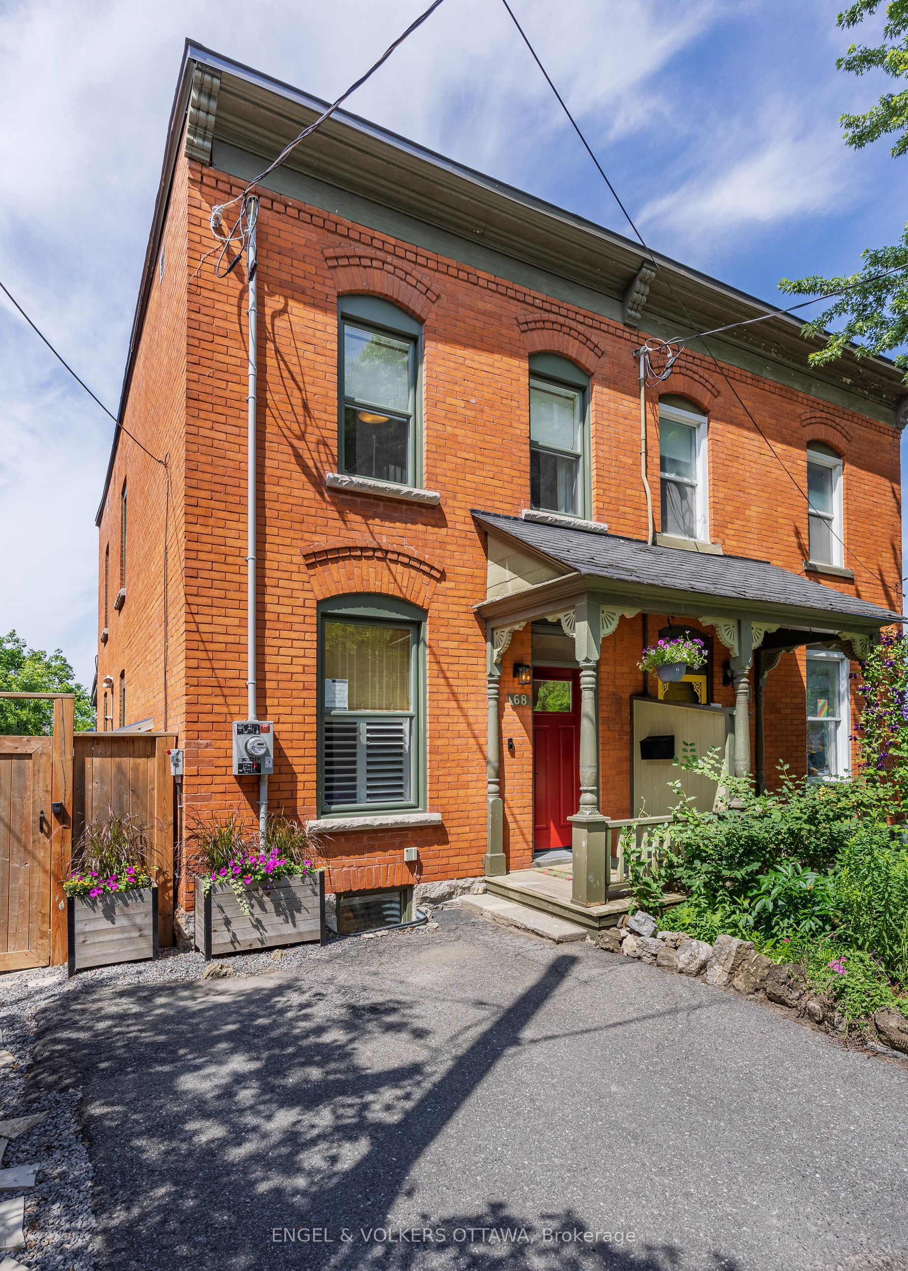 68 Upper Lorne Place, West Centre Town, ON K1R 7G9 photo 2