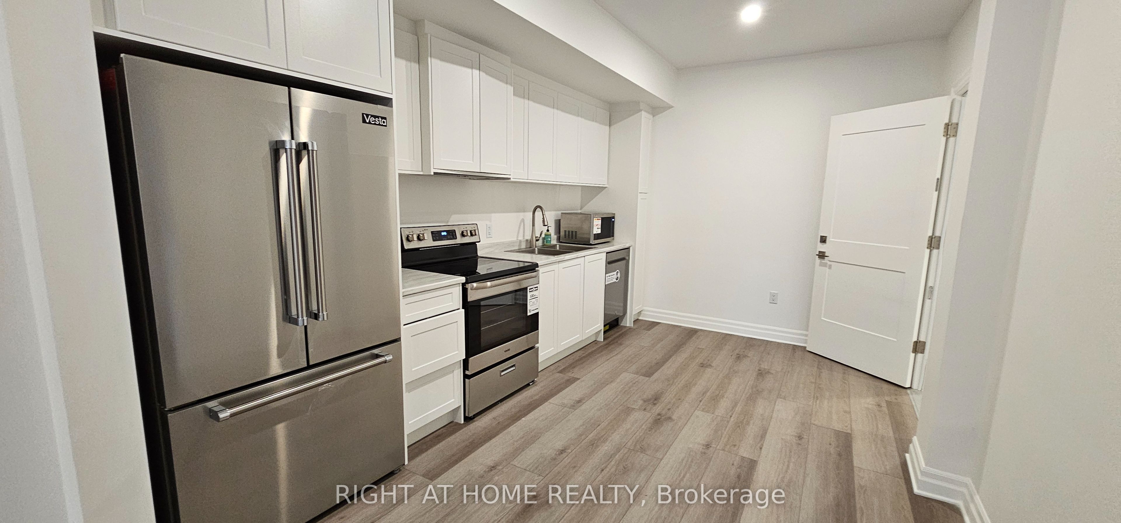7499 Marvel Drive Main, Niagara Falls, ON L2H 3V8 photo 3