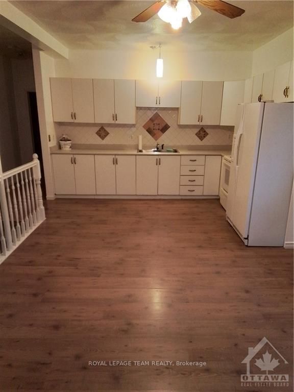 2540 MER BLEUE Road, Orleans - Convent Glen and Area, ON K4B 1H9 photo 2