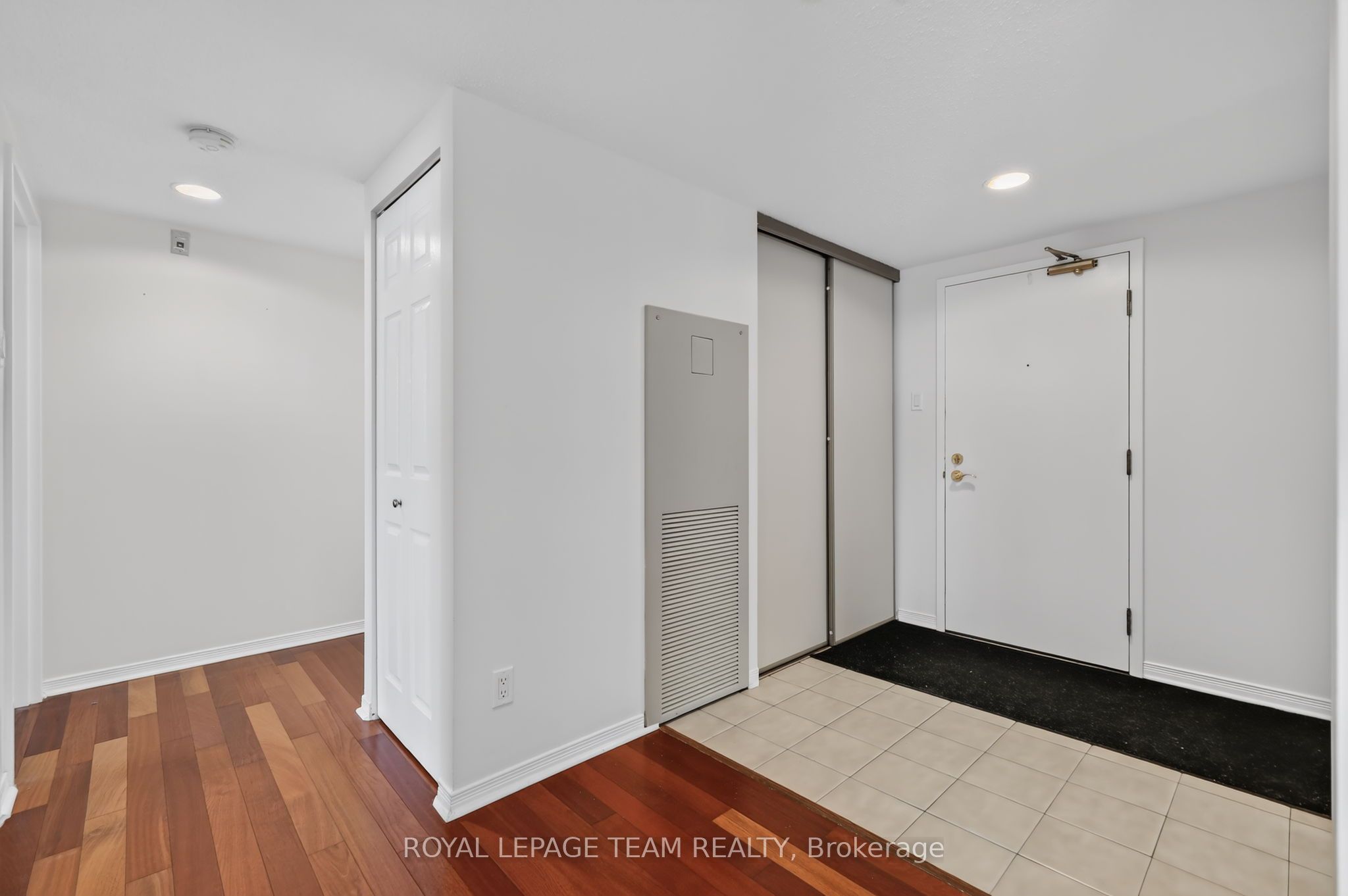 215 Parkdale Avenue 601, West Centre Town, ON K1Y 4T8 photo 4