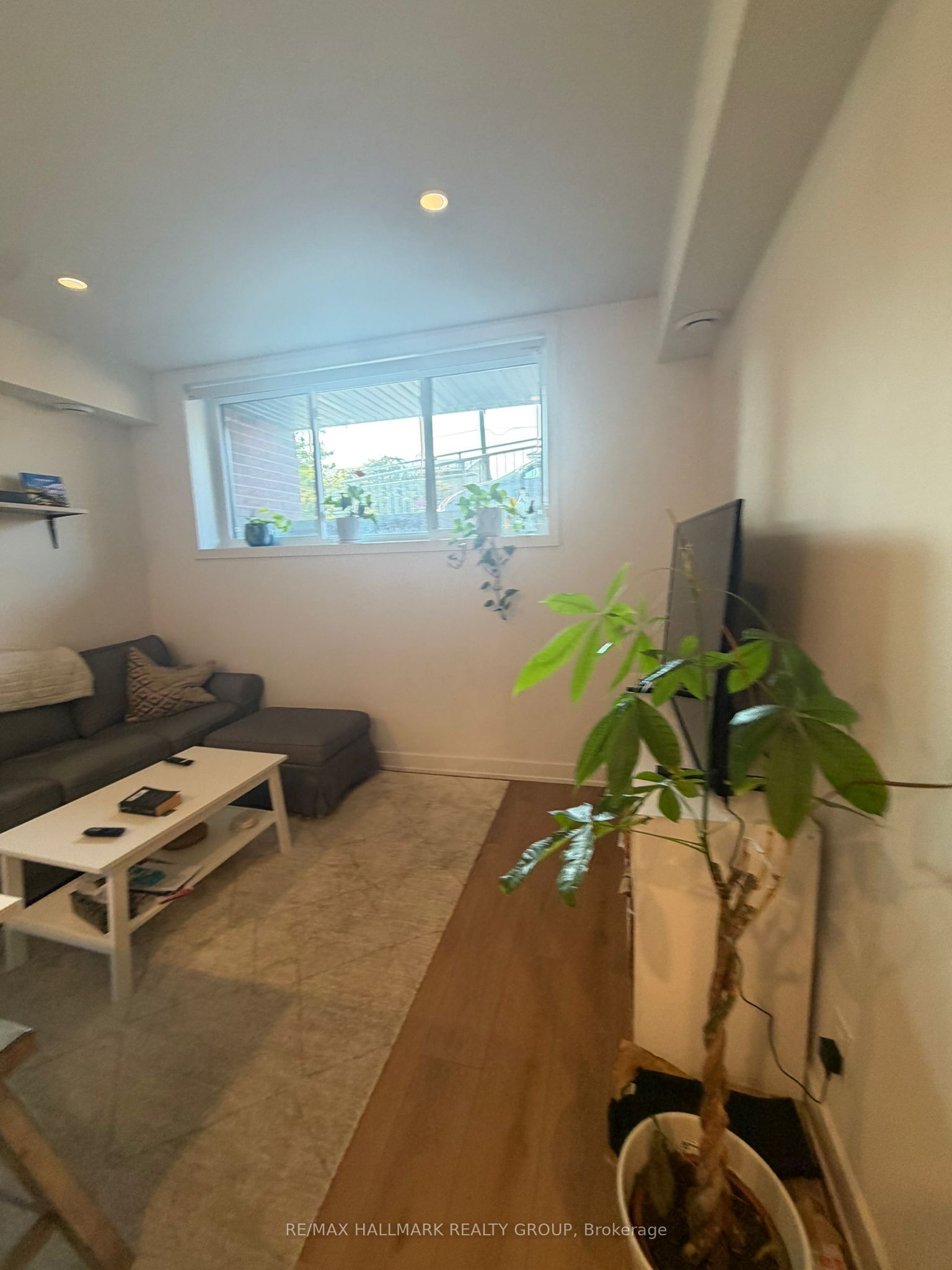 1260 Dorchester Avenue 1, Carlington - Central Park, ON K1Z 8E6 photo 3