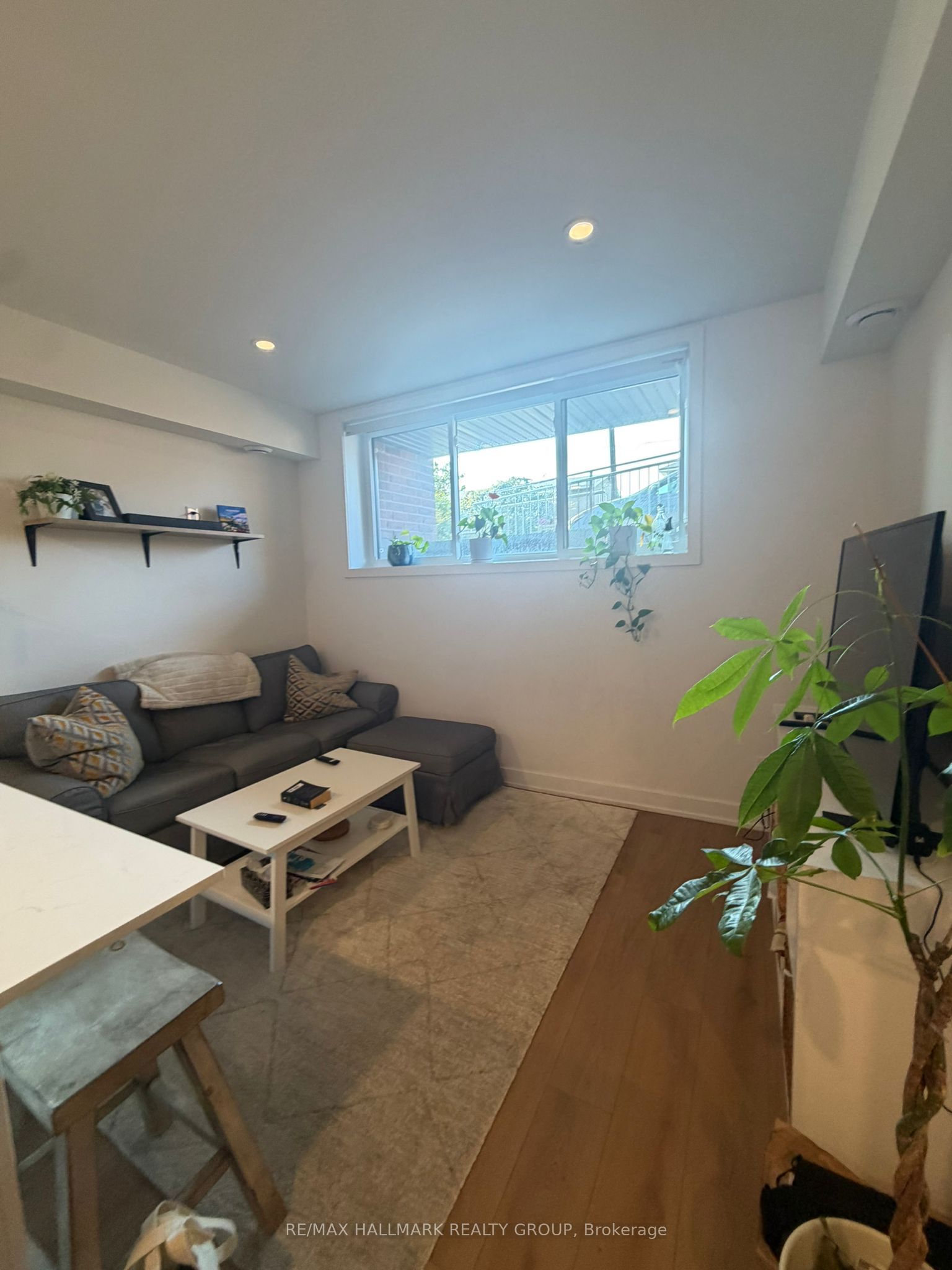 1260 Dorchester Avenue 1, Carlington - Central Park, ON K1Z 8E6 photo 4