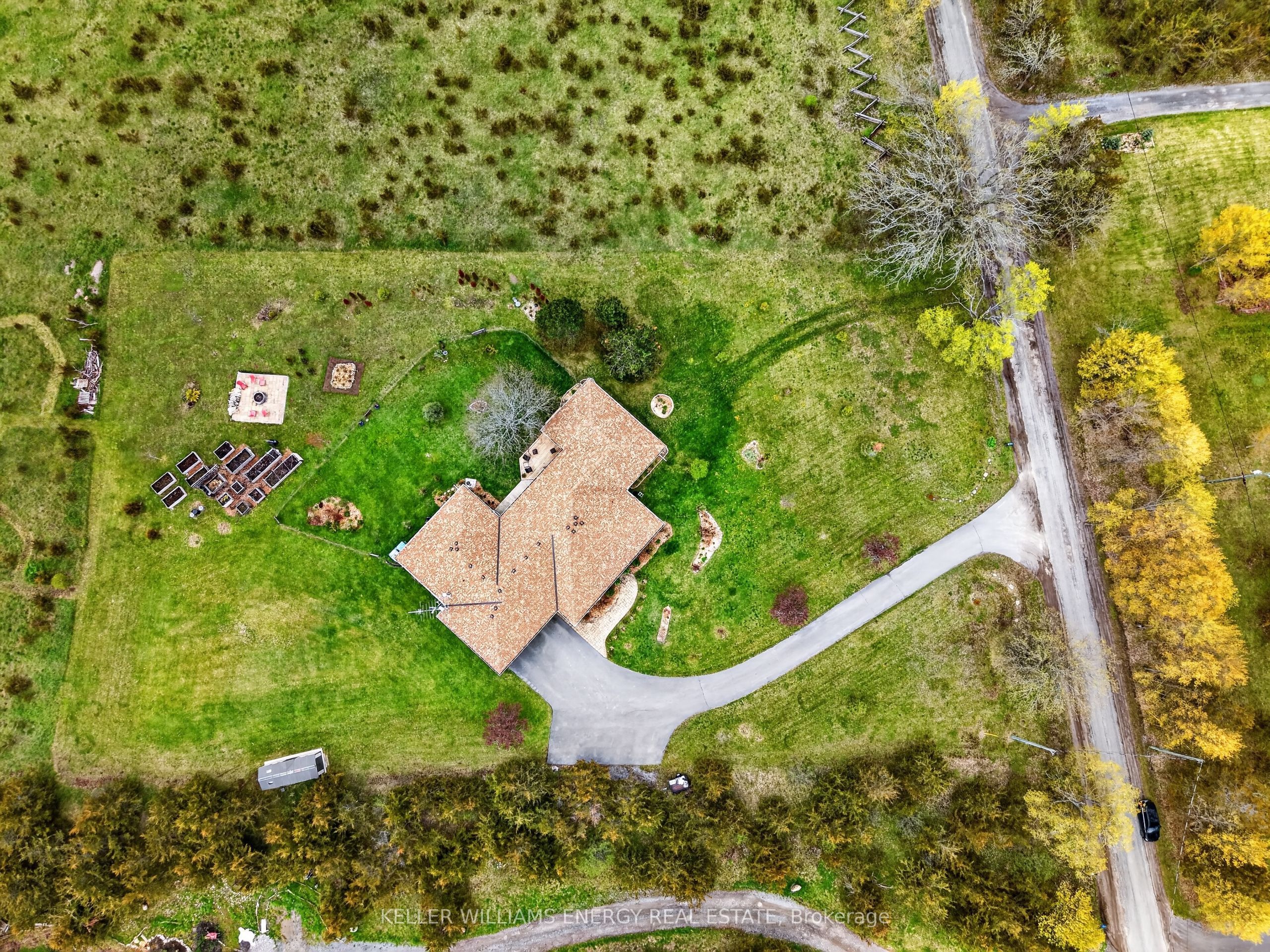 160 Mckinley Cross, Prince Edward County, ON K0K 2T0 photo 2