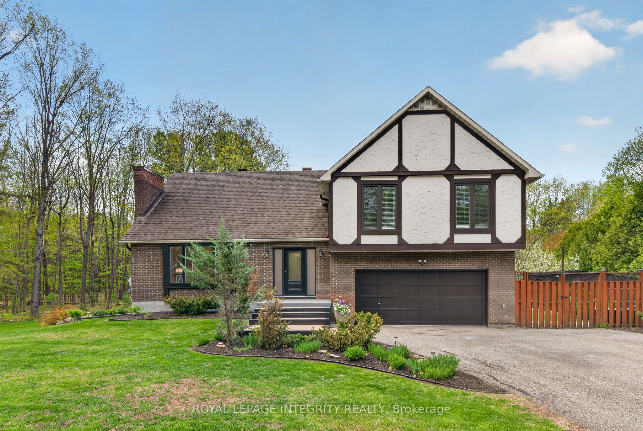 285 Fireside Drive, Constance Bay - Dunrobin - Kilmaurs - Woodlawn, ON K0A 3M0