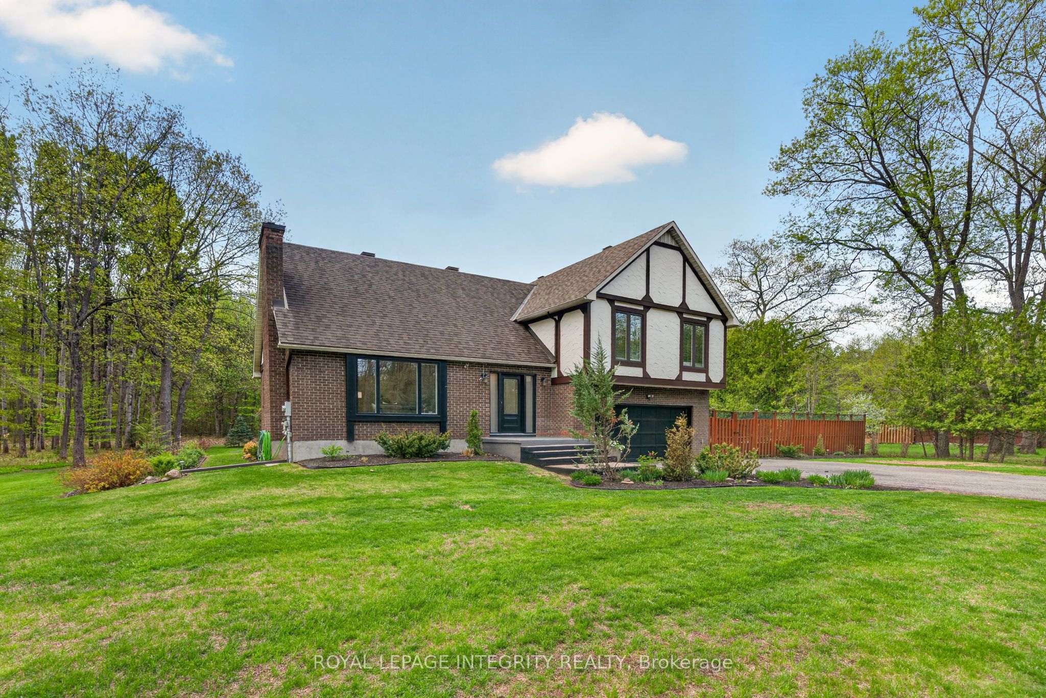 285 Fireside Drive, Constance Bay - Dunrobin - Kilmaurs - Woodlawn, ON K0A 3M0 photo 2