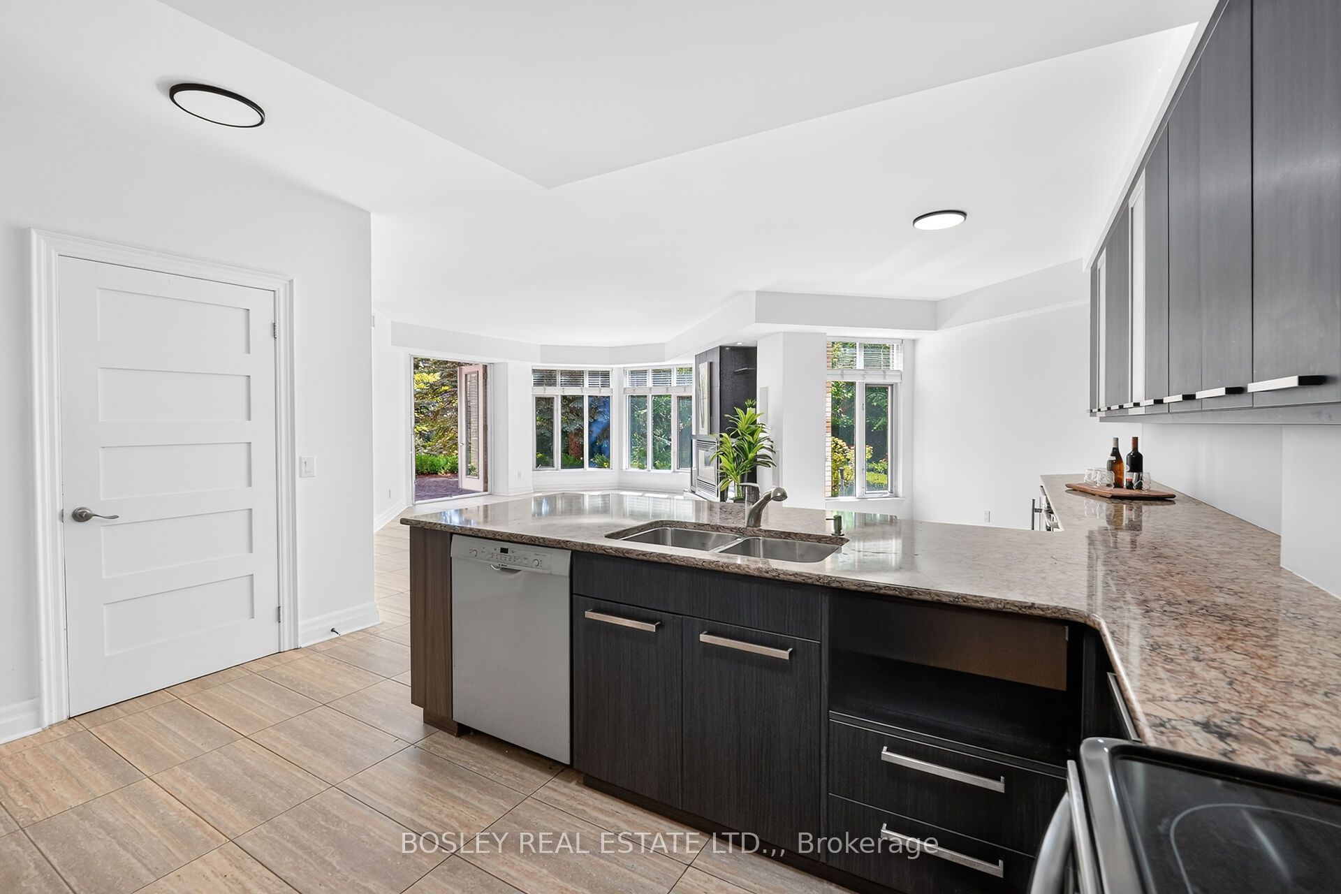 225 Ricardo Street 107, Niagara-on-the-Lake, ON L0S 1J0 photo 5