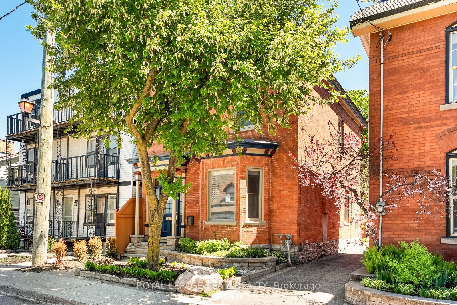 150 Guigues Avenue, Lower Town - Sandy Hill, ON K1N 5H9 photo 2