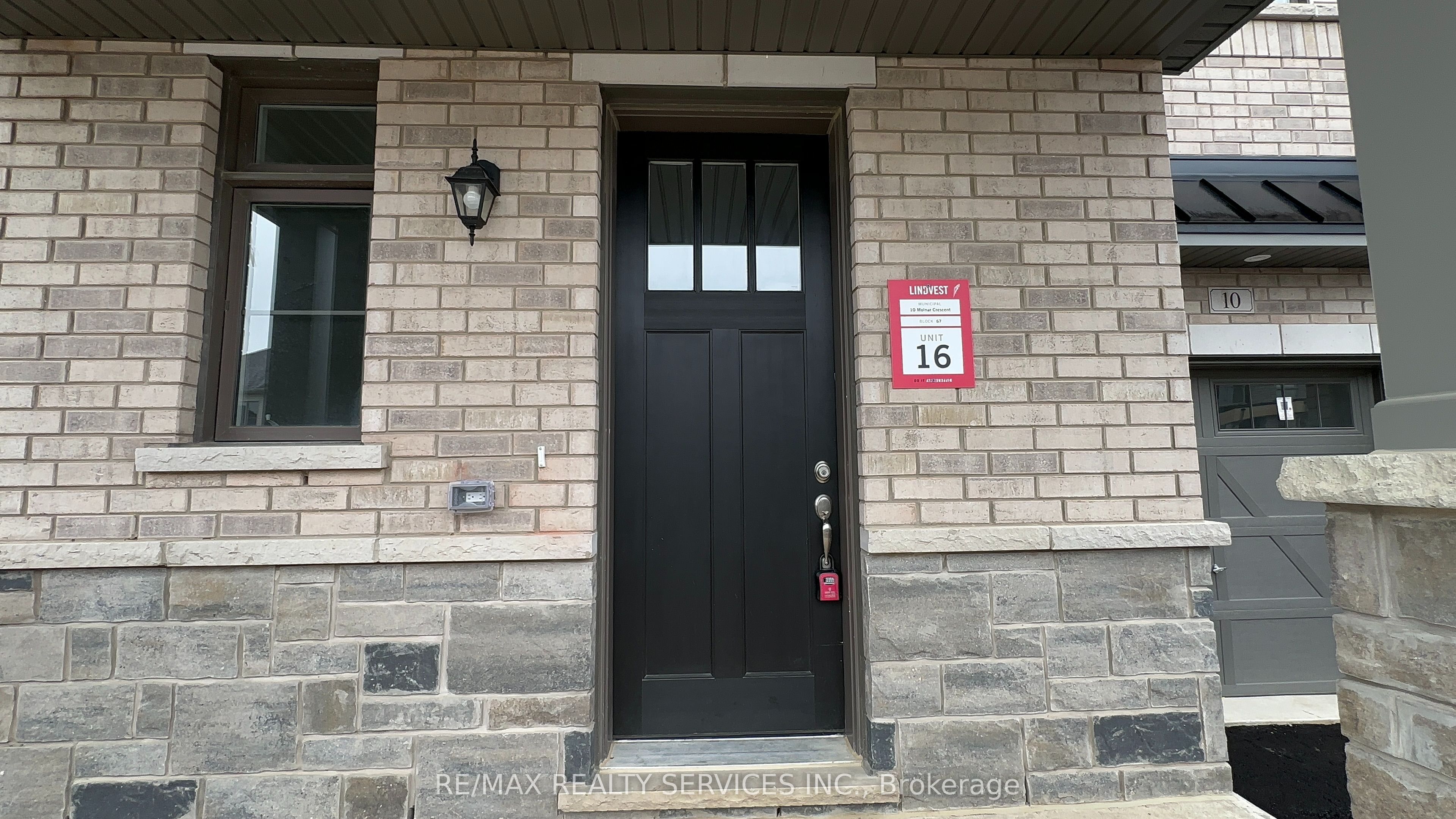 10 Molnar Crescent, Brantford, ON N3T 0X3 photo 3