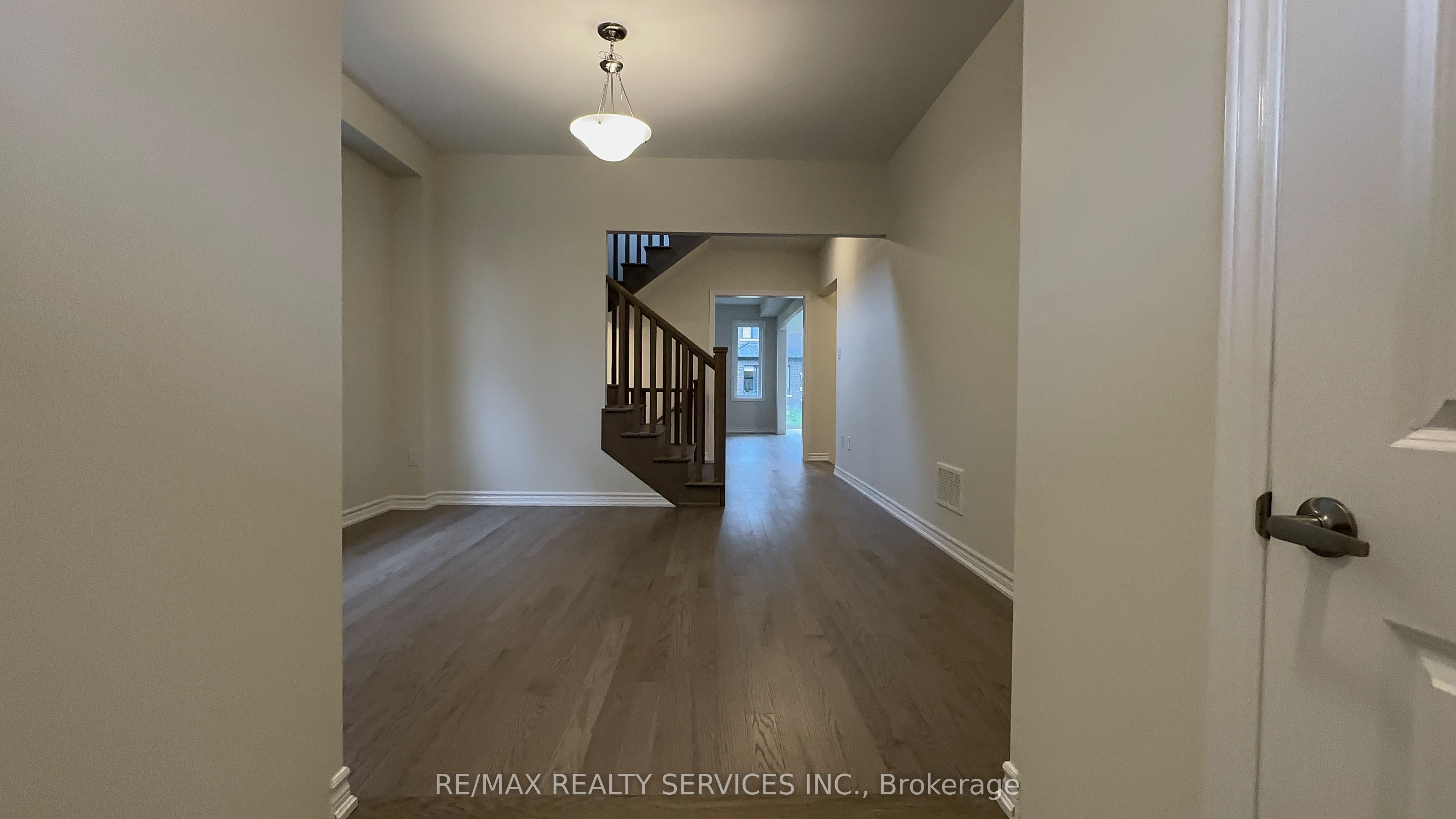 10 Molnar Crescent, Brantford, ON N3T 0X3 photo 5