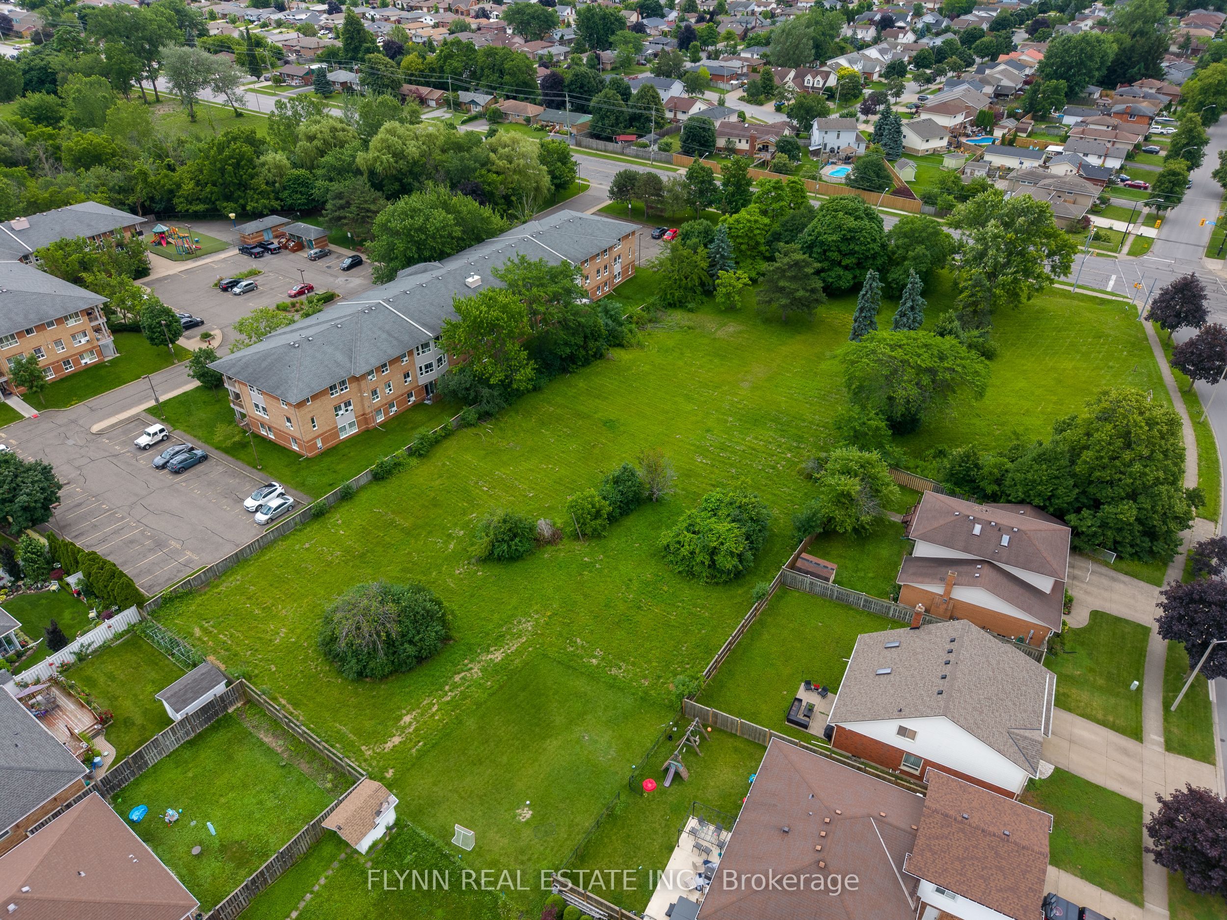 3907 Cardinal Drive, Niagara Falls, ON L2H 2W2 photo 4