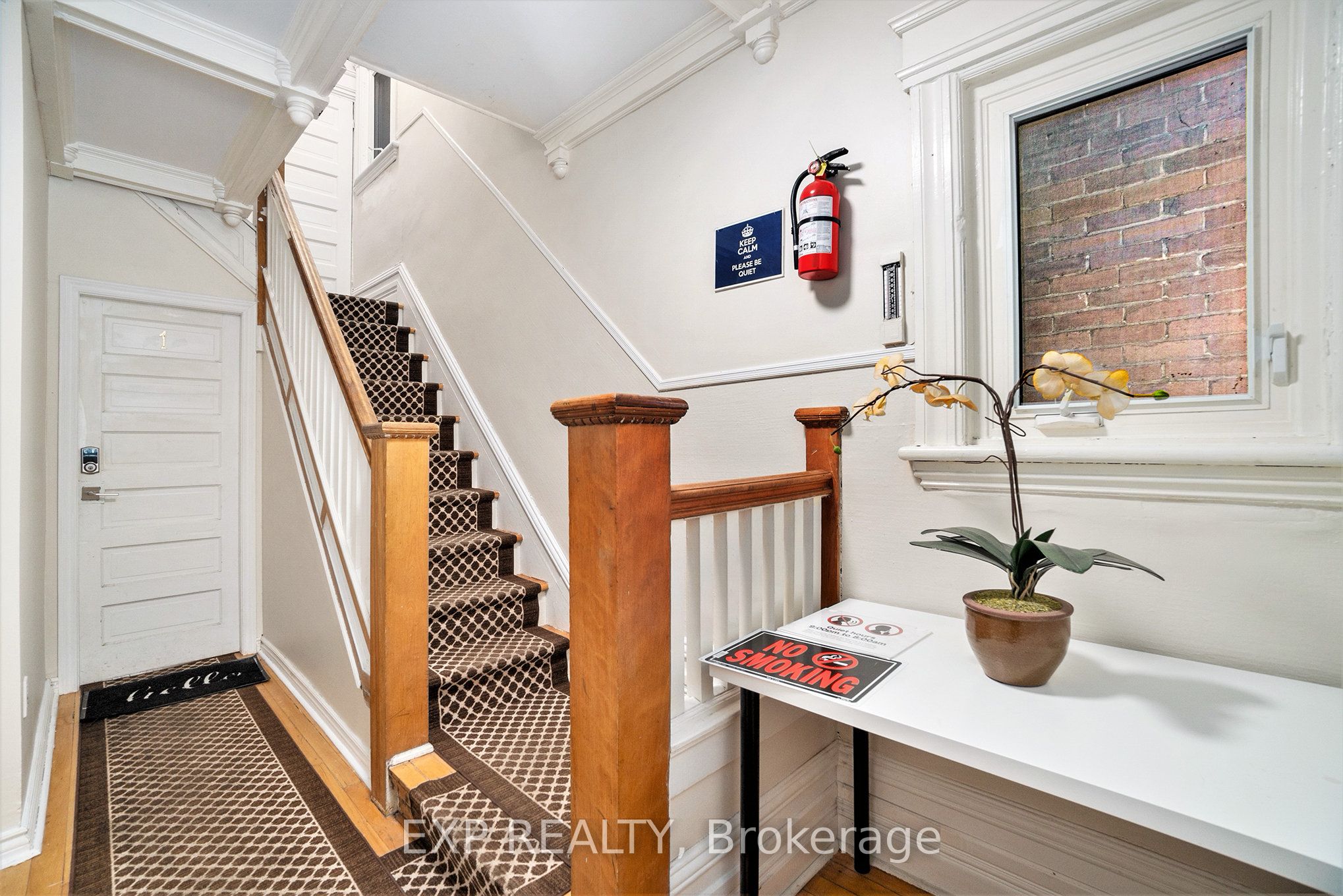 350 Fifth Avenue 1, Glebe - Ottawa East and Area, ON K1S 2N8 photo 4