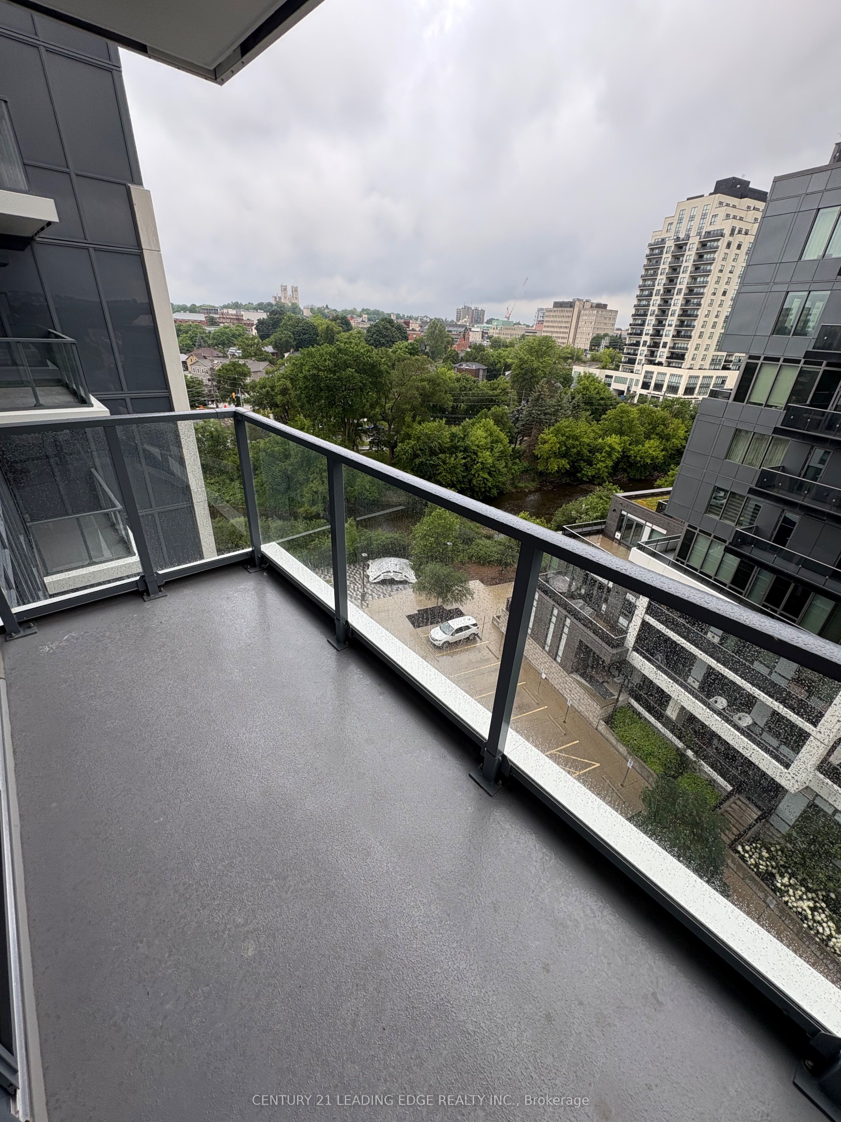 93 Arthur Street 809, Guelph, ON N1E 0S6