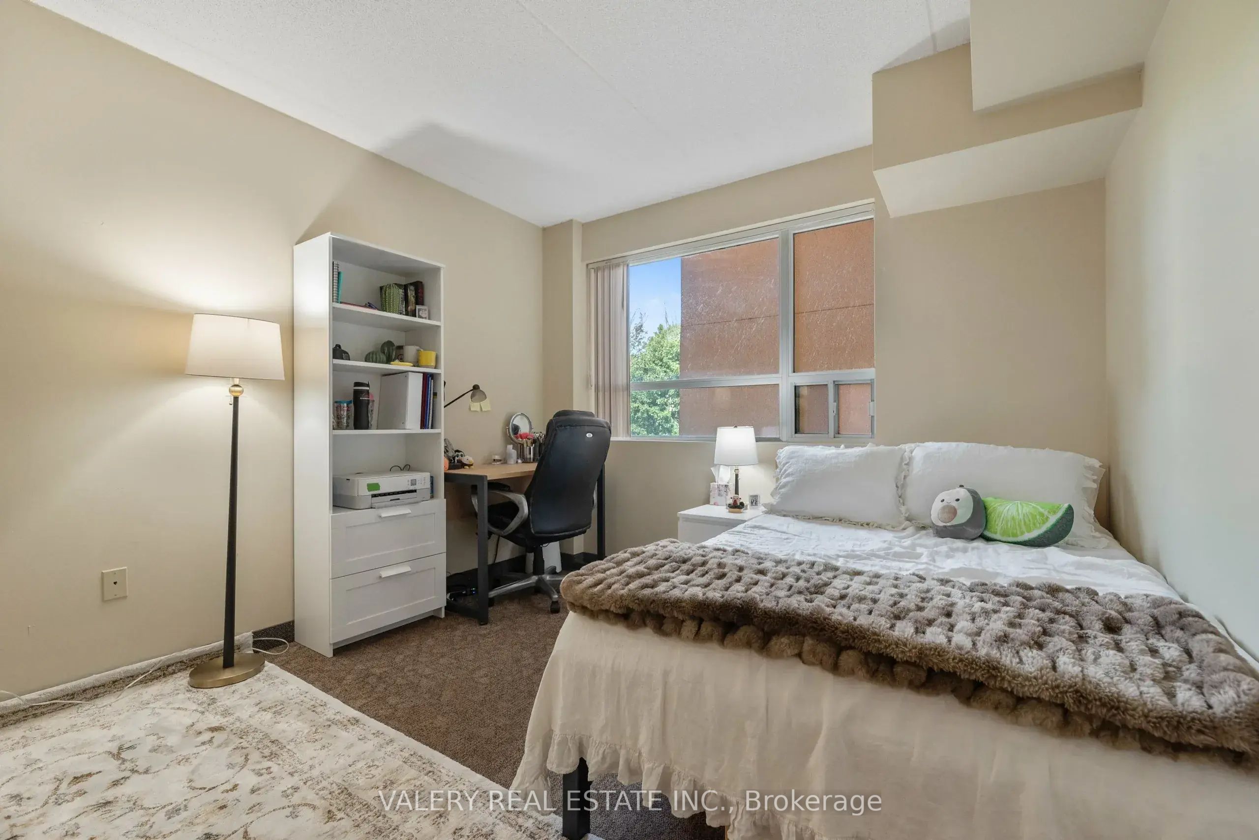 1686 Main Street W 905, Hamilton, ON L8S 0A2 photo 4