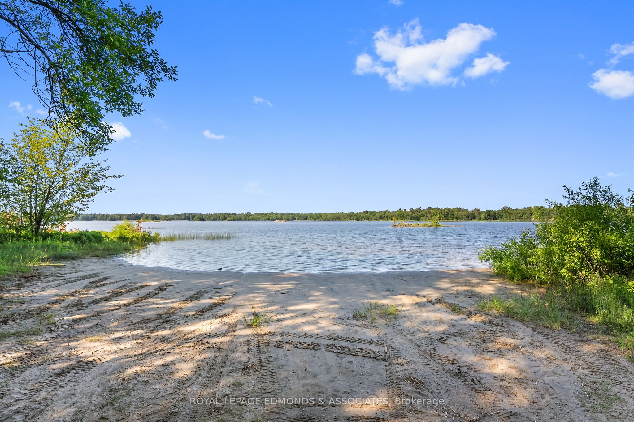 36 Fern Road, Laurentian Valley, ON K8A 6W2 photo 4