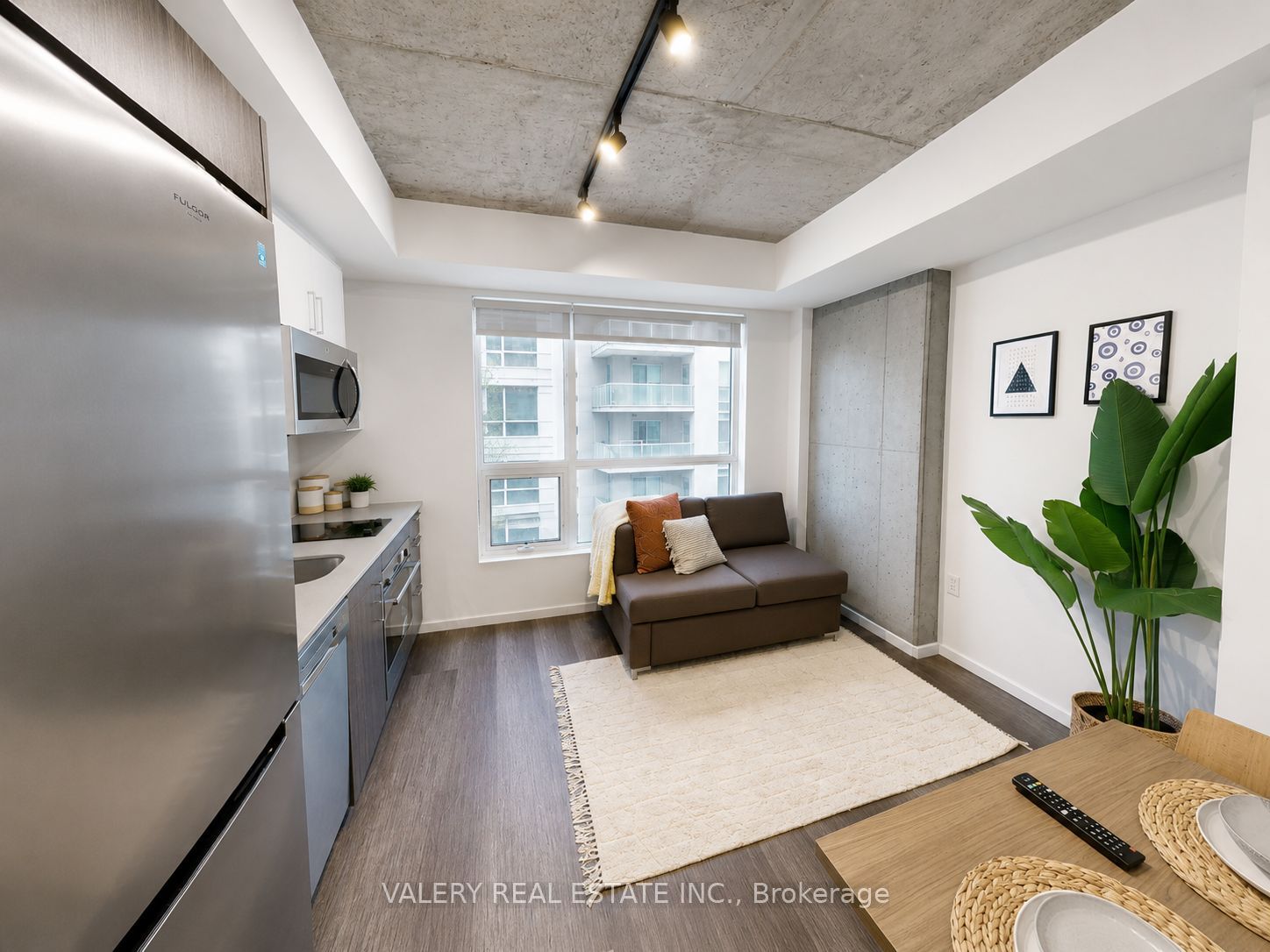 256 Rideau Street R1002, Lower Town - Sandy Hill, ON K1N 5Y3 photo 5
