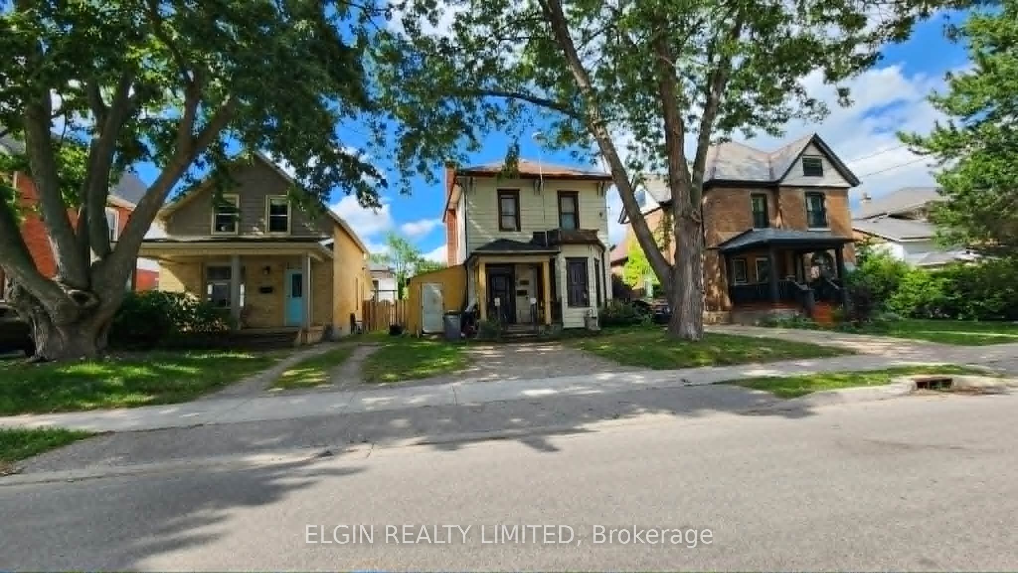 107 Gladstone Avenue, St. Thomas, ON N5R 2L9 photo 2