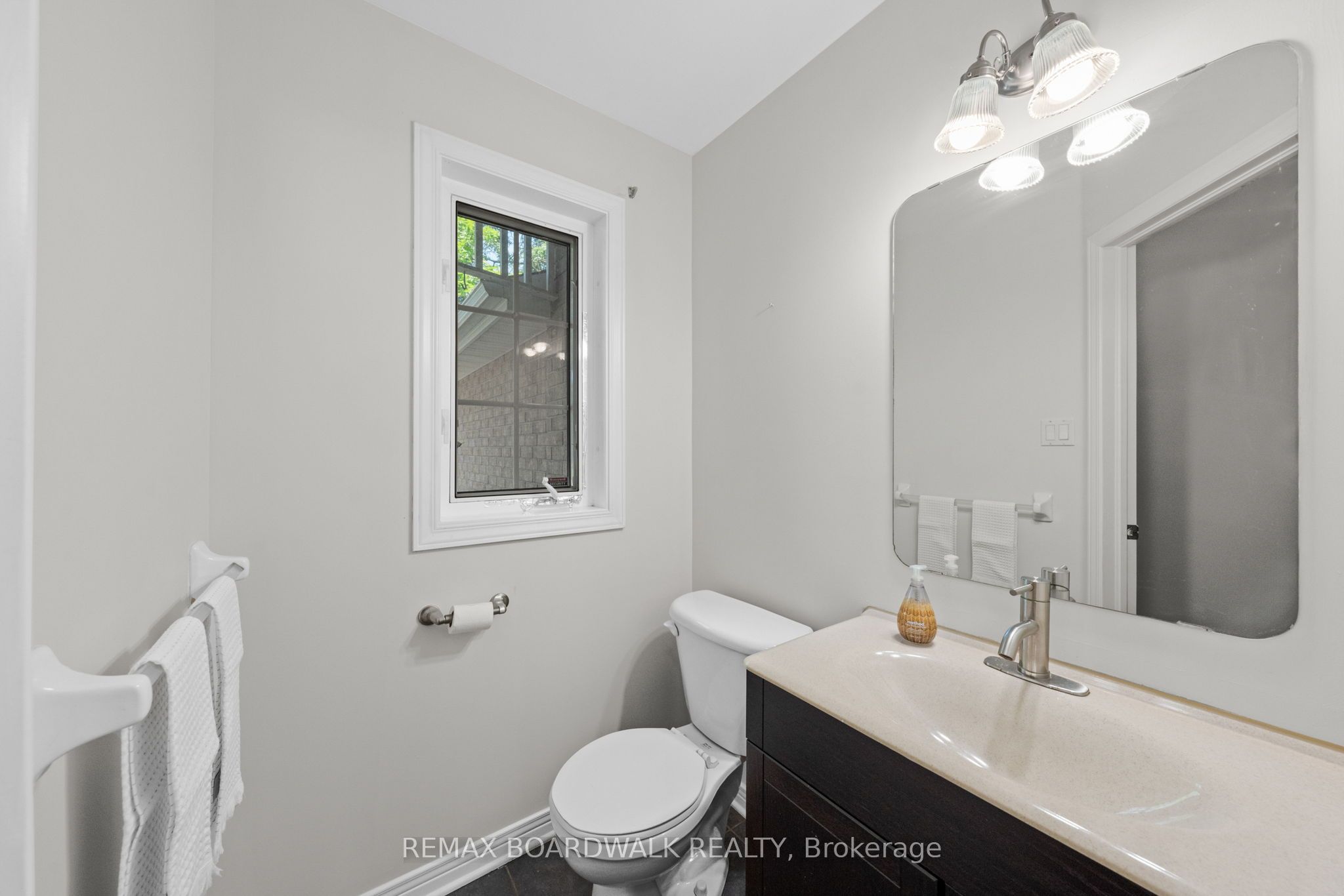 50 Gray Crescent, Kanata, ON K2K 3L2 photo 4