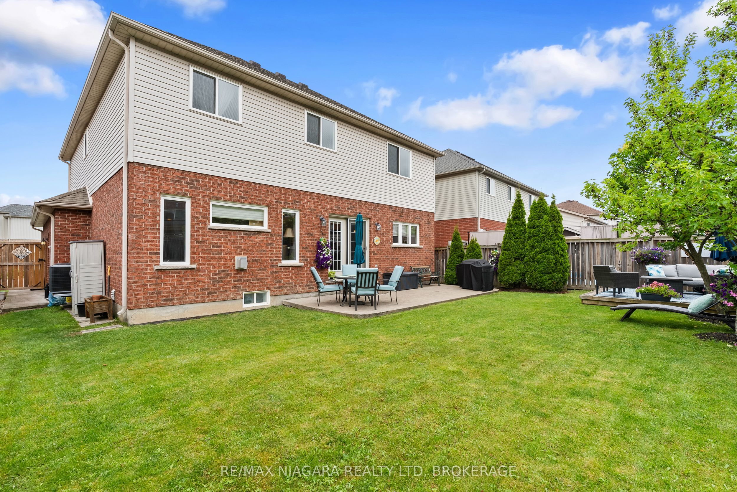 282 Winterberry Boulevard, Thorold, ON L2V 5E5 photo 4