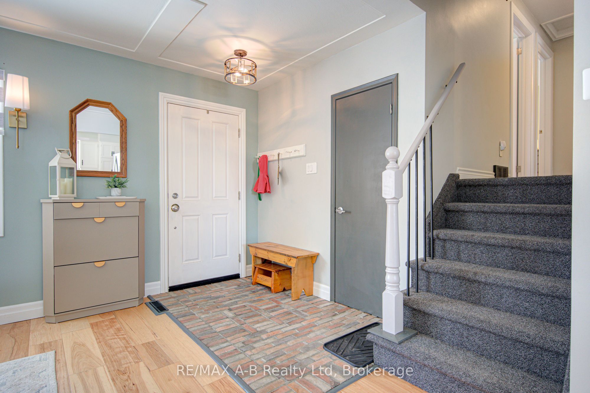 19 Linton Place, Kitchener, ON N2B 2K1 photo 5