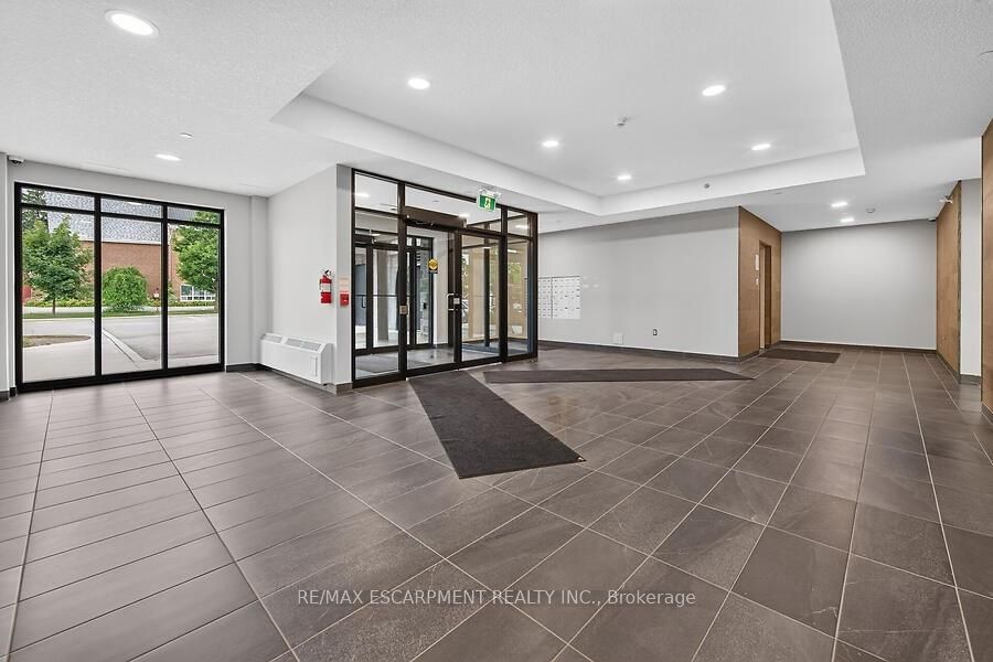 2605 Binbrook Road 208, Hamilton, ON L0R 1C0 photo 4