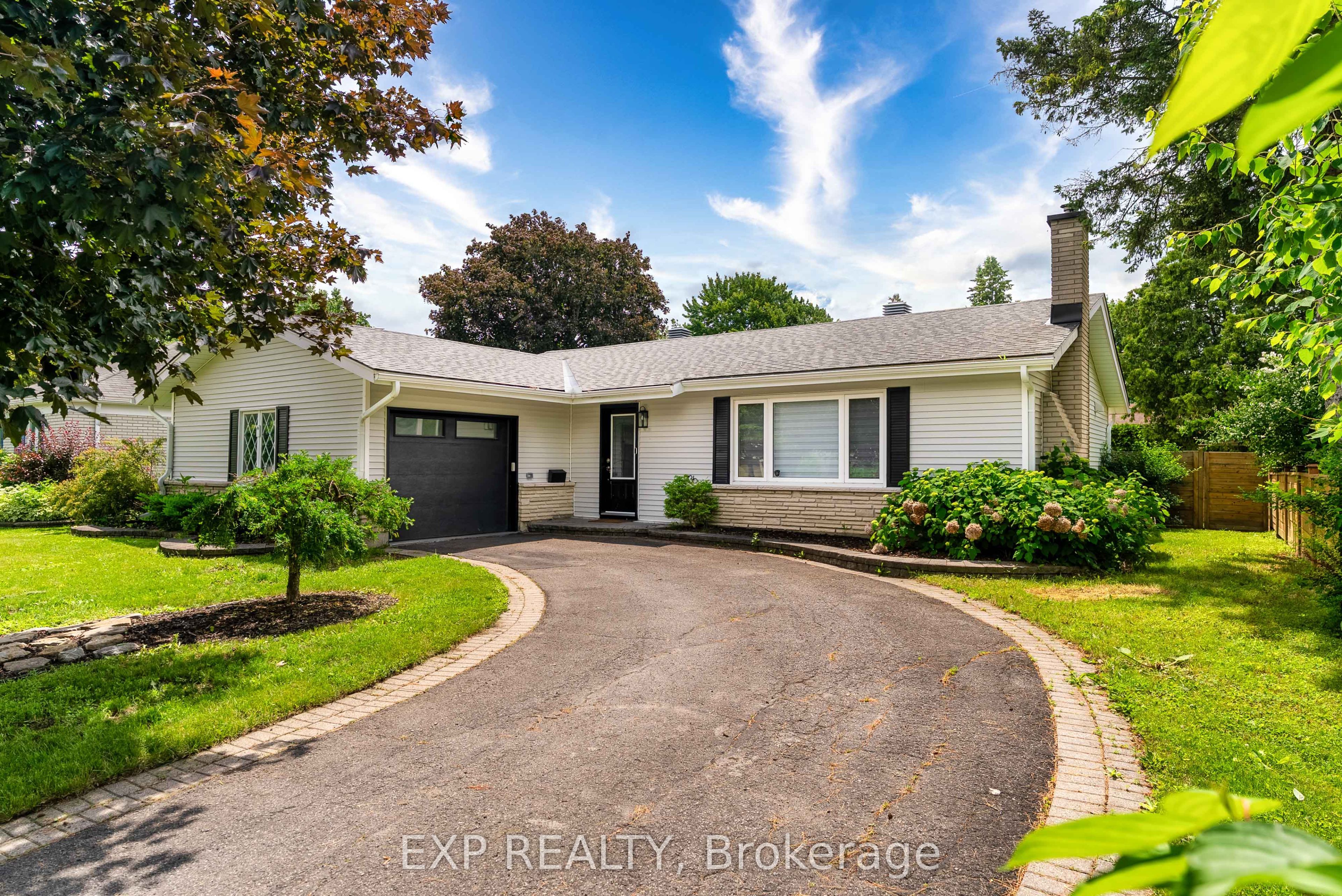 2136 Fillmore Crescent, Beacon Hill North - South and Area, ON K1J 6A4
