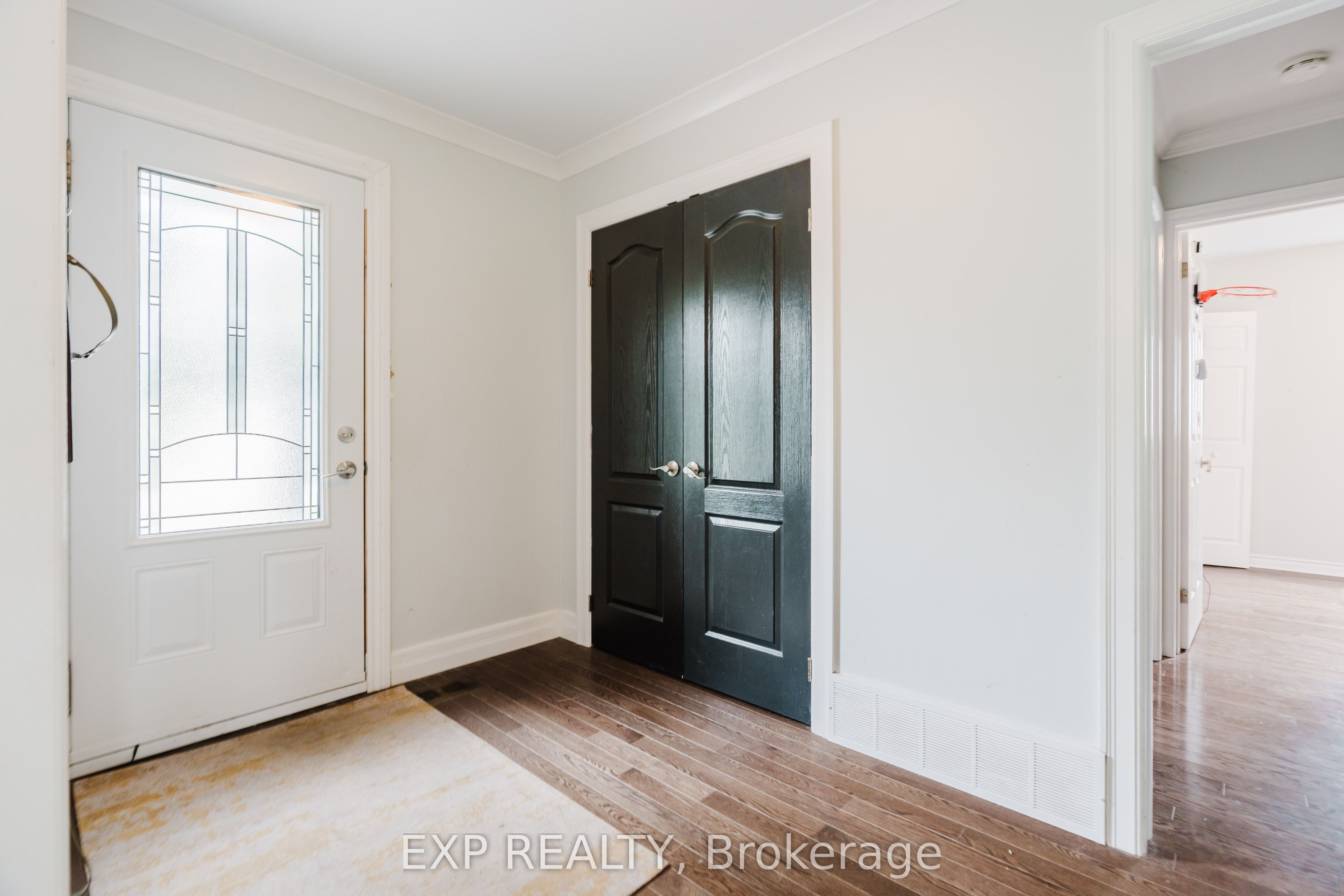 2136 Fillmore Crescent, Beacon Hill North - South and Area, ON K1J 6A4 photo 5