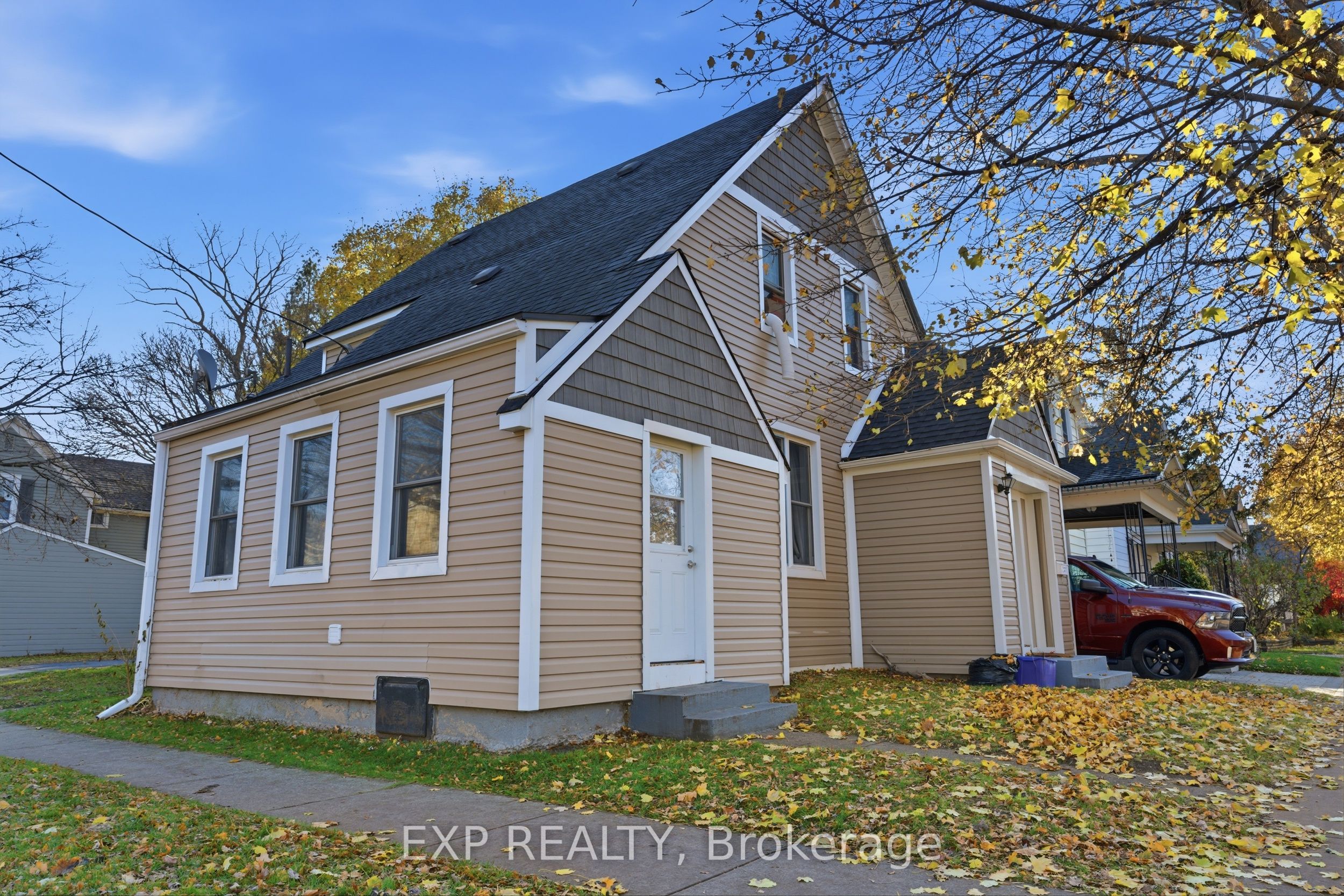 20 Henry Street, St. Catharines, ON L2R 5T3 photo 4